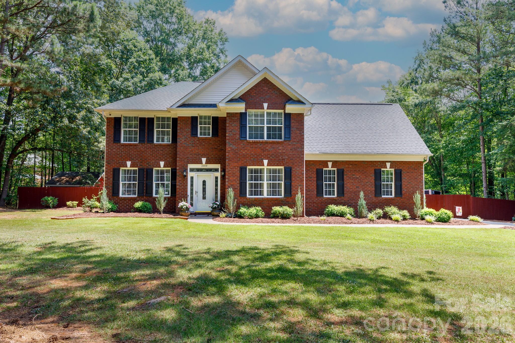 3009 Mamoth Oak Drive Property Photo 1