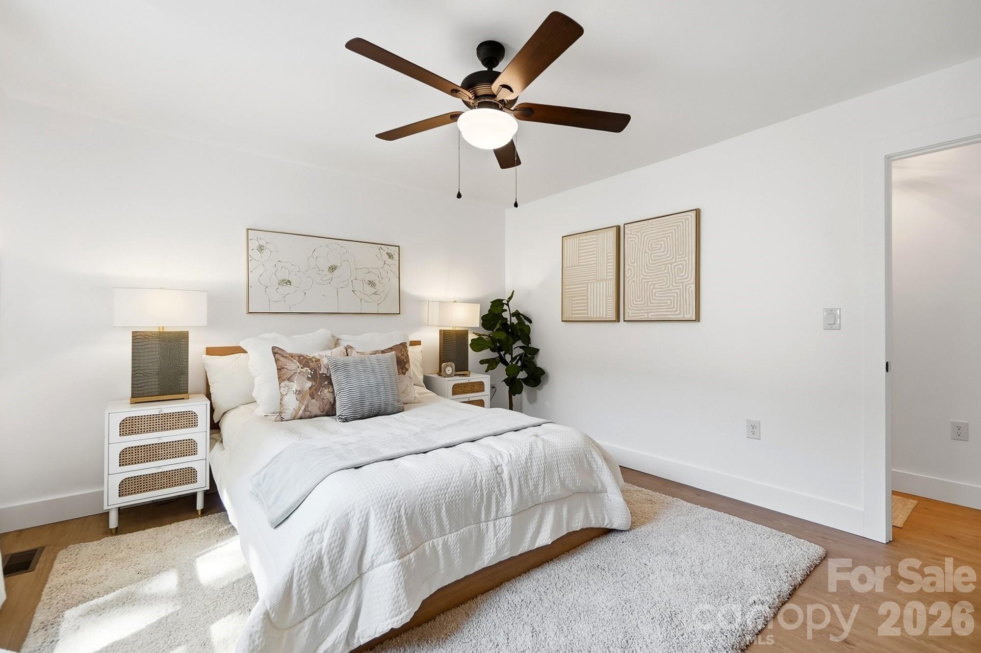 2204 Rozzelles Ferry Road Property Photo 15