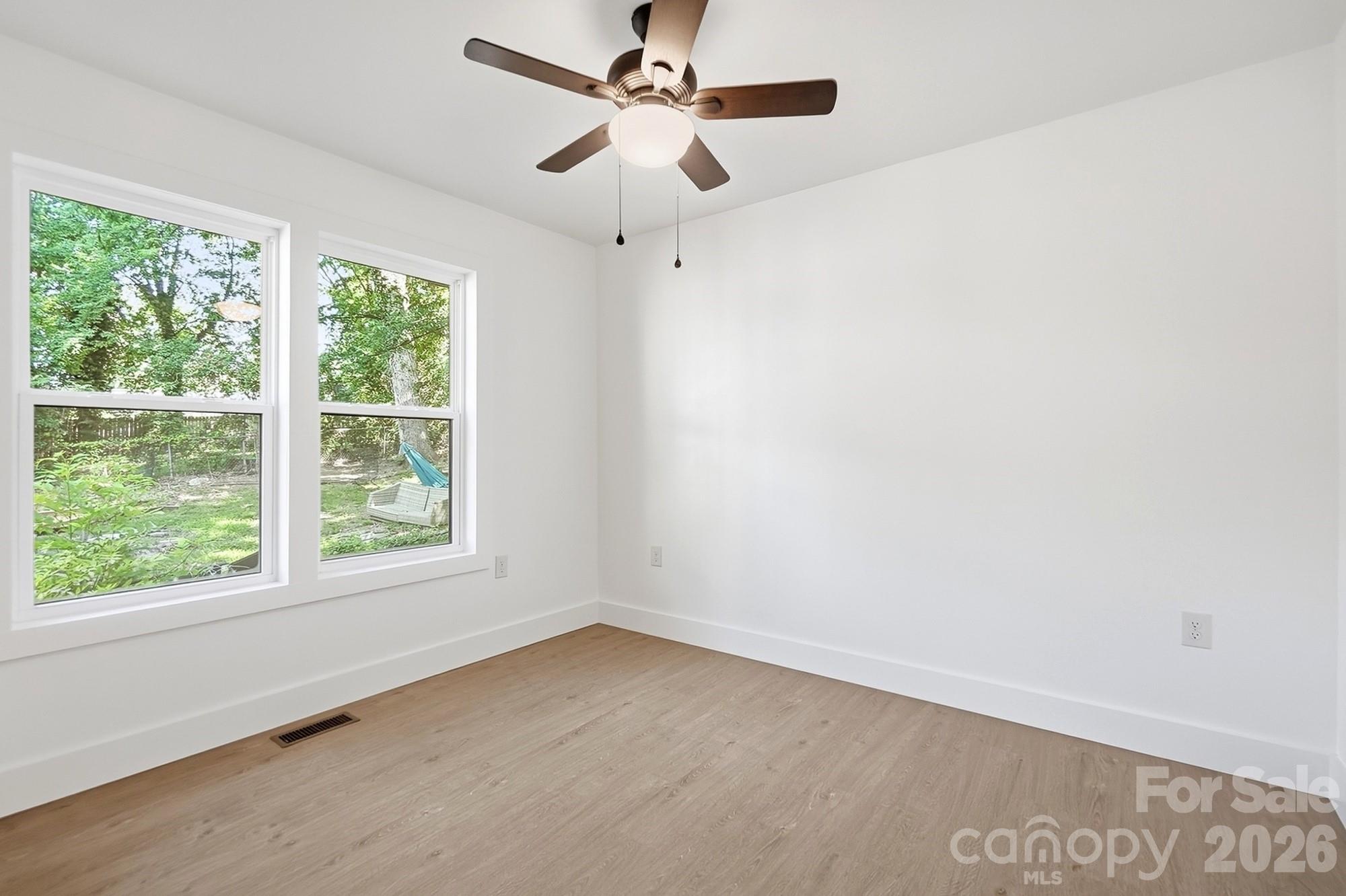 2204 Rozzelles Ferry Road Property Photo 26