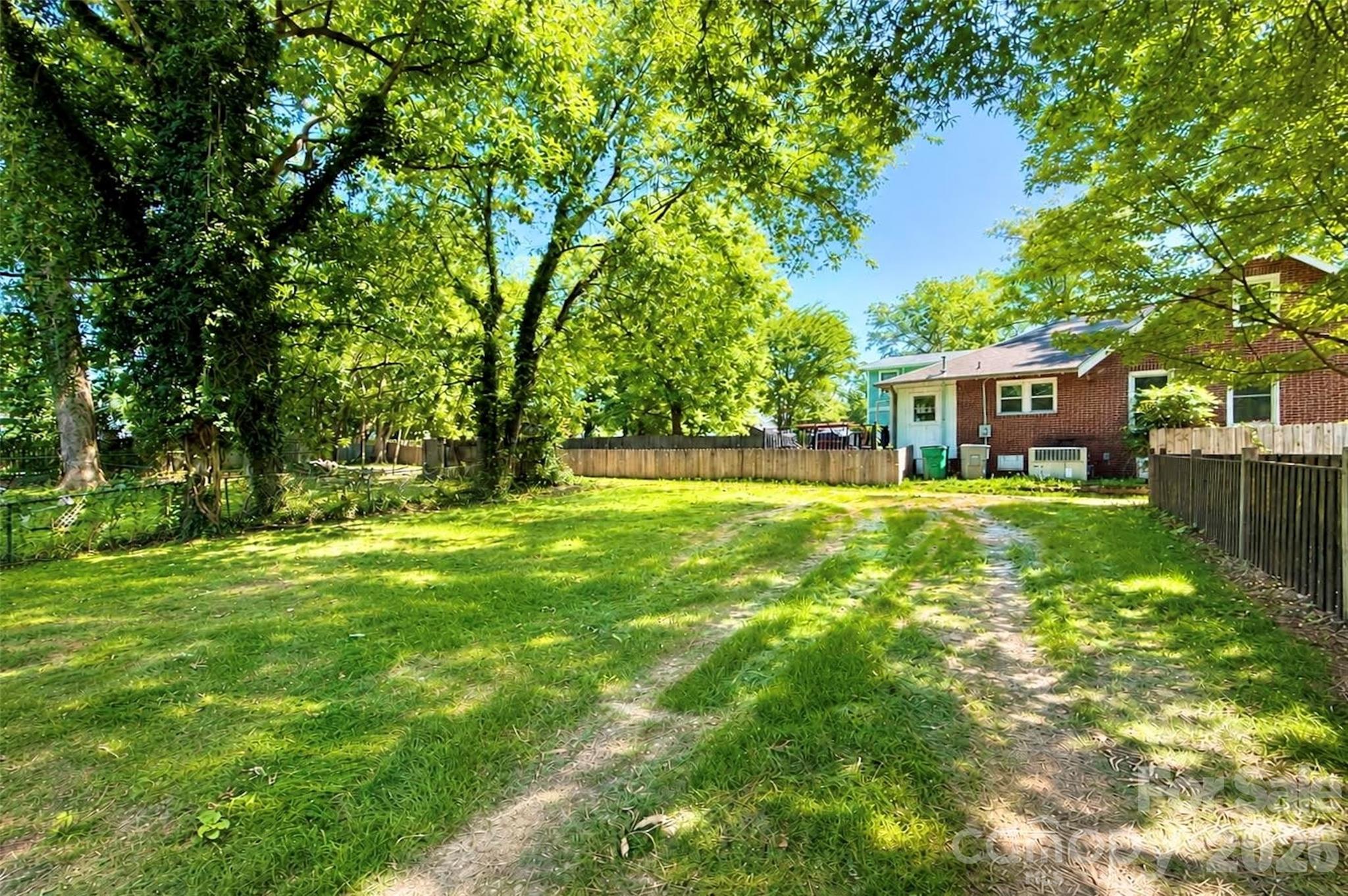 2204 Rozzelles Ferry Road Property Photo 38