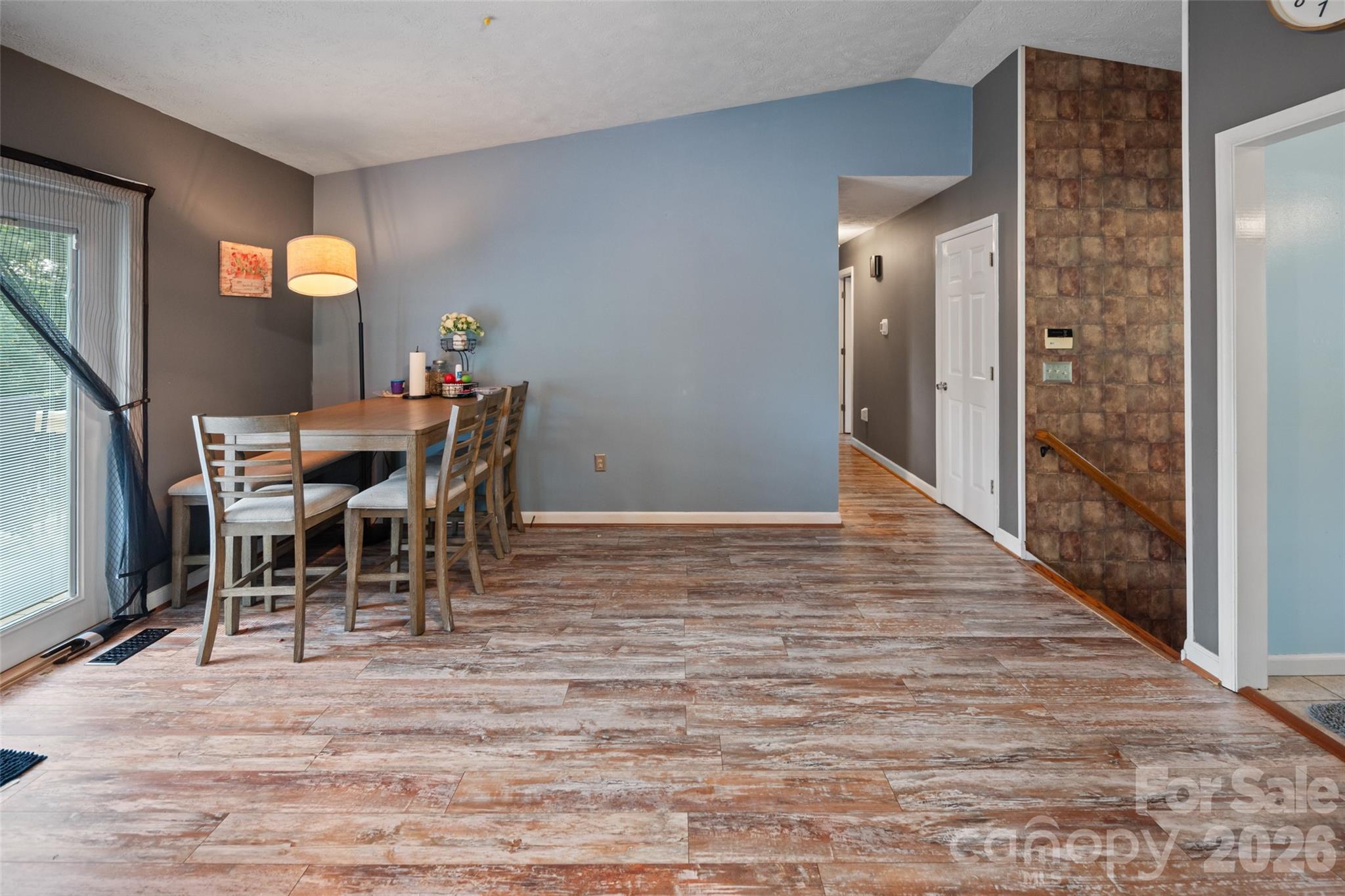 2114 Margaret Drive Property Photo 4