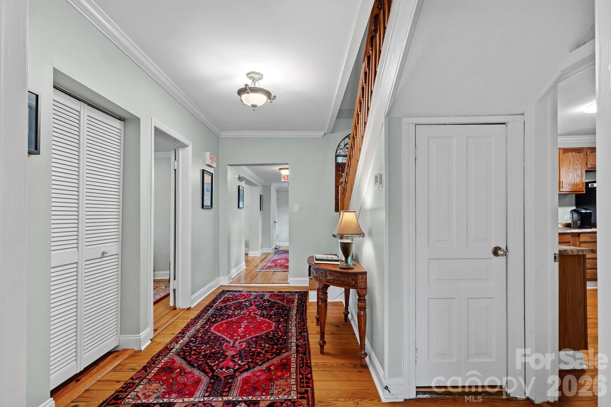 20212 Zion Avenue Property Photo 6