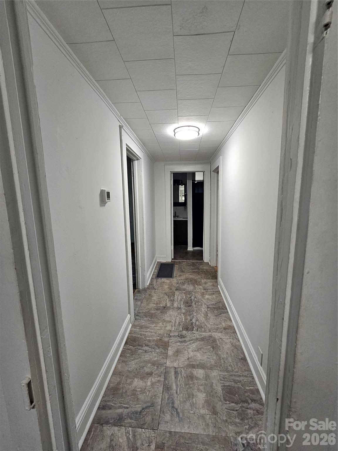 1129 W 5th Avenue Property Photo 14