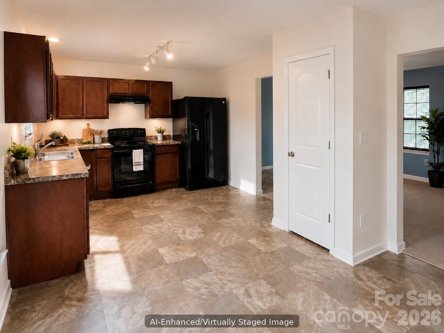 2602 Meadow Knoll Drive Property Photo 6