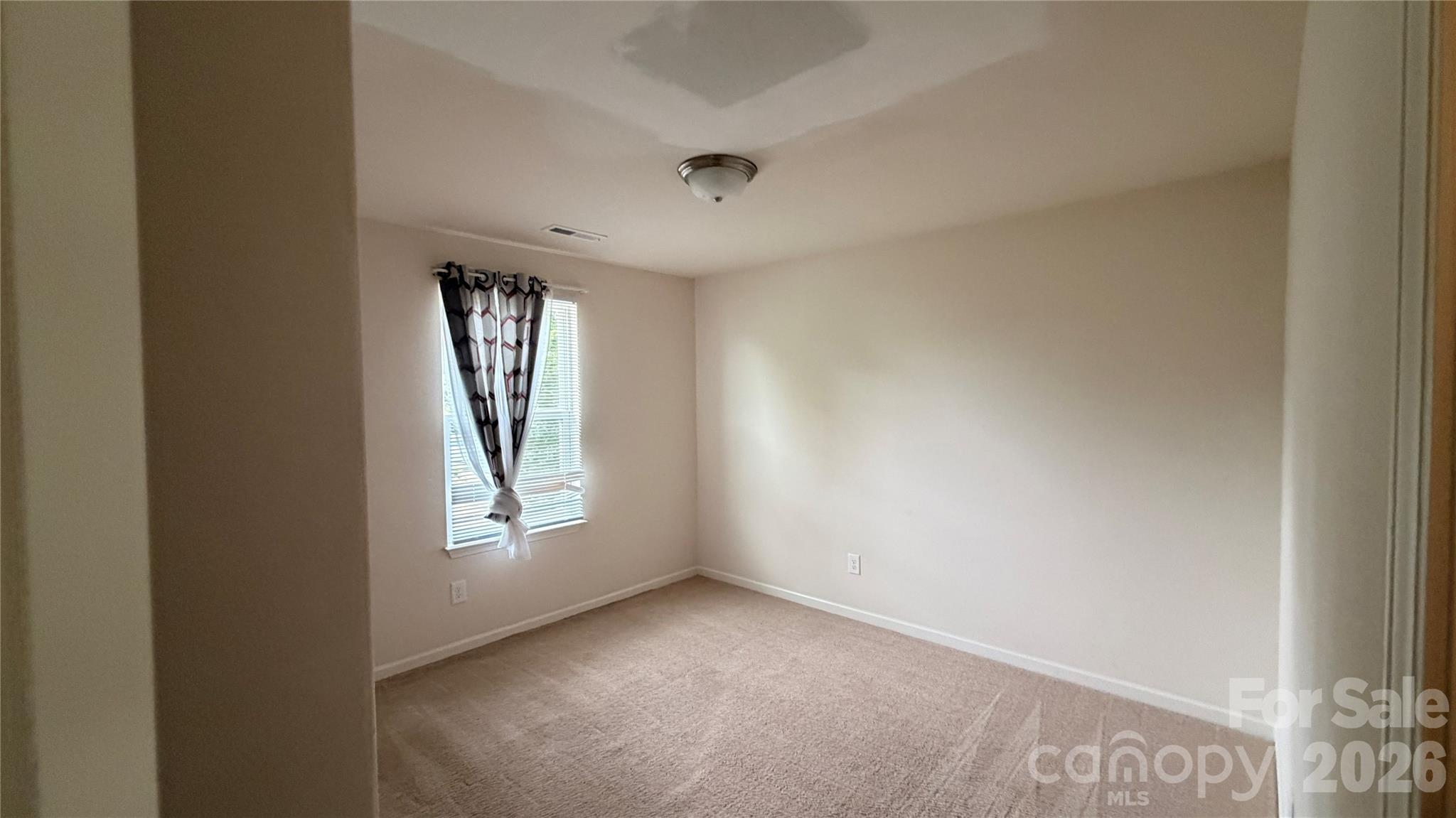 2602 Meadow Knoll Drive Property Photo 13