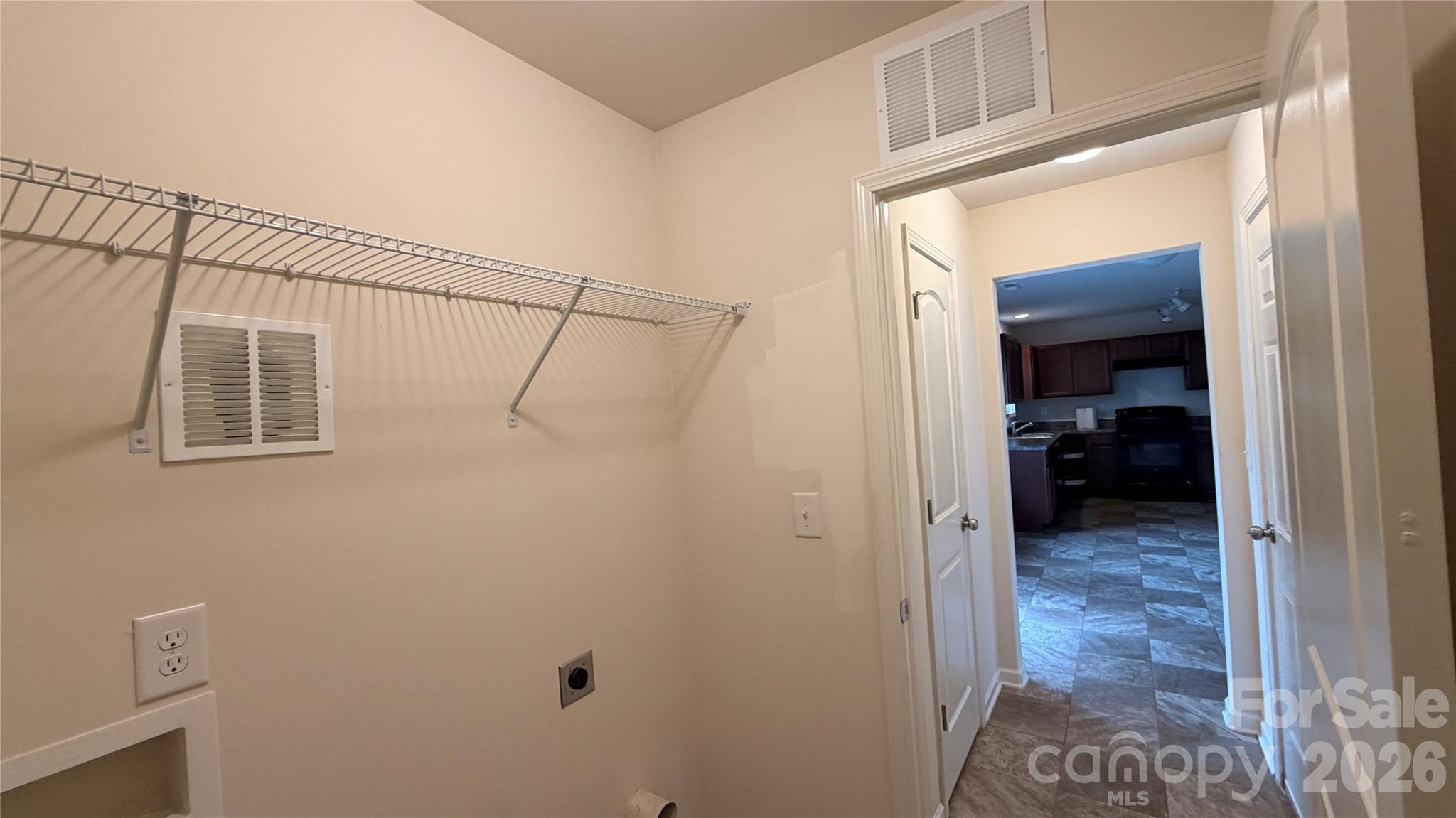 2602 Meadow Knoll Drive Property Photo 16
