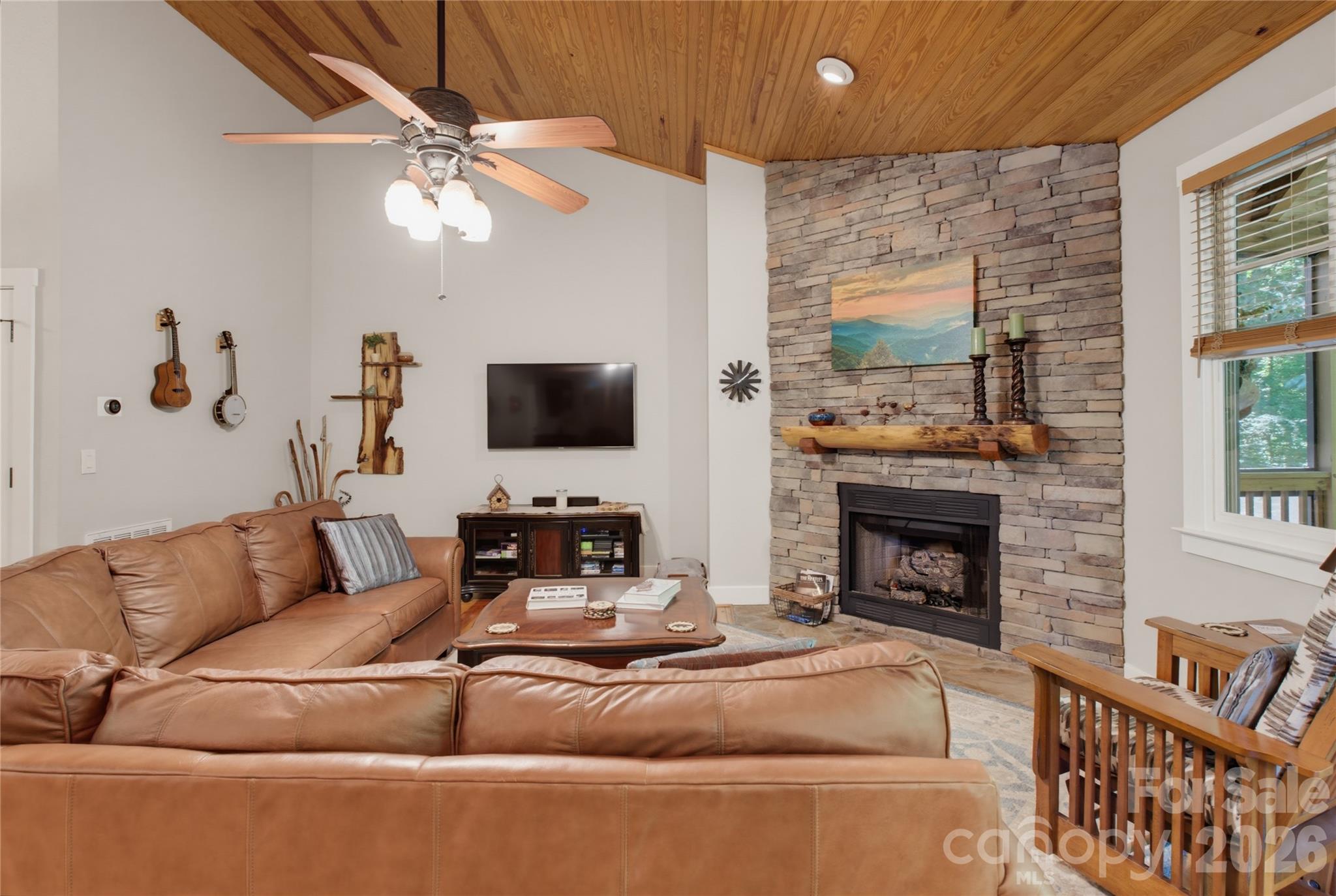 112 Boulder Creek Lane Property Photo 6