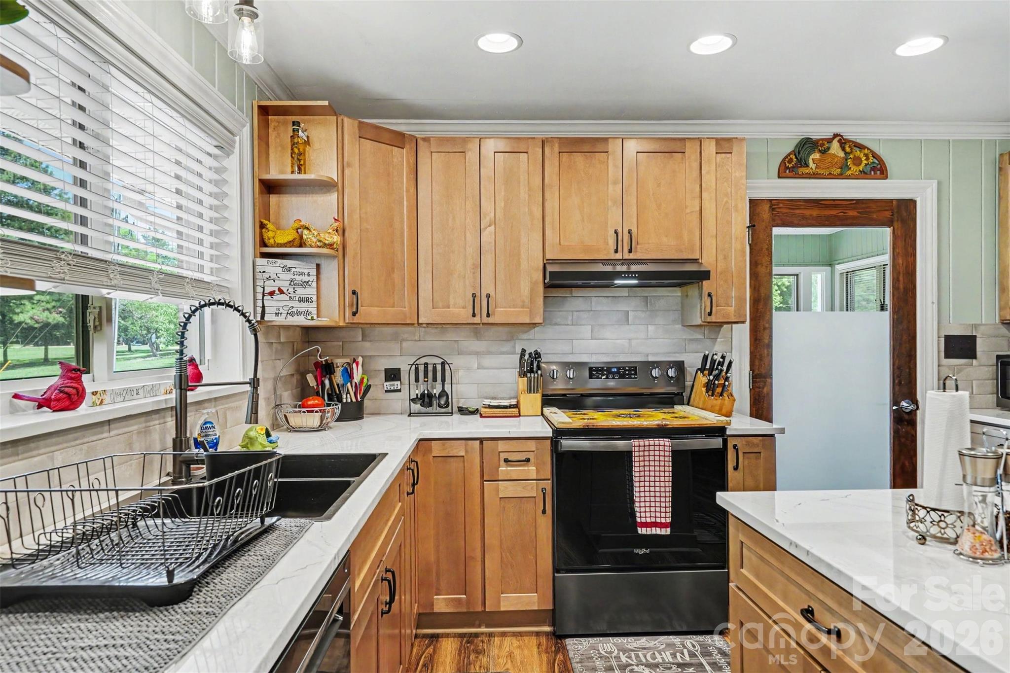 3800 Centergrove Road Property Photo 7