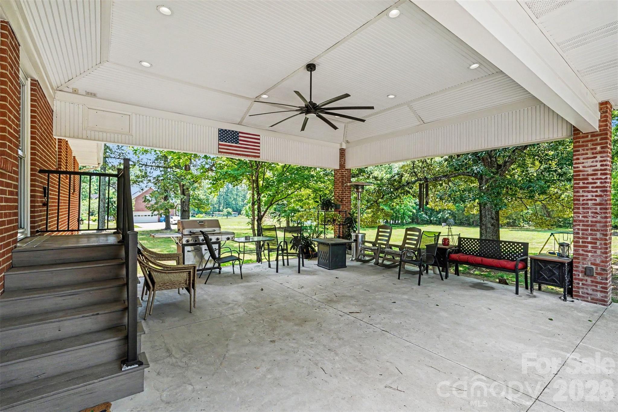 3800 Centergrove Road Property Photo 23