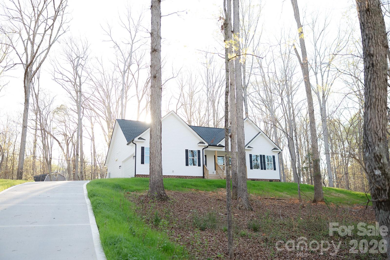 1262 Rainbow Circle Property Photo 2