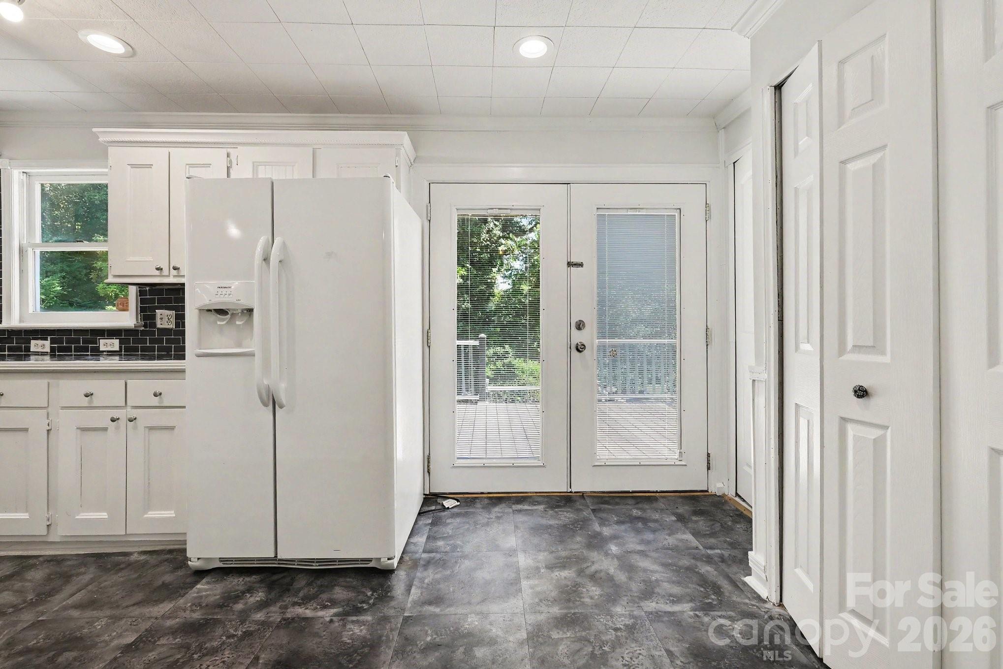 1402 1st Avenue Place Property Photo 9