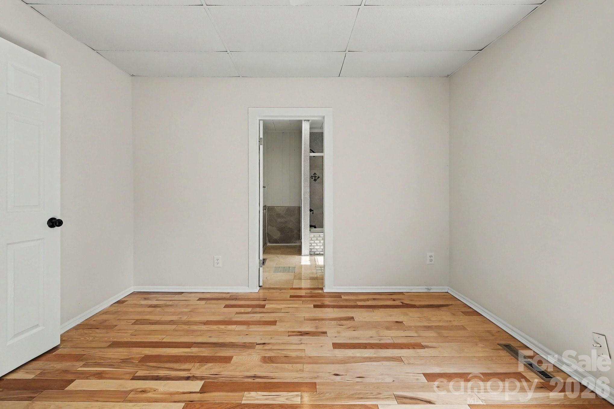 1402 1st Avenue Place Property Photo 11