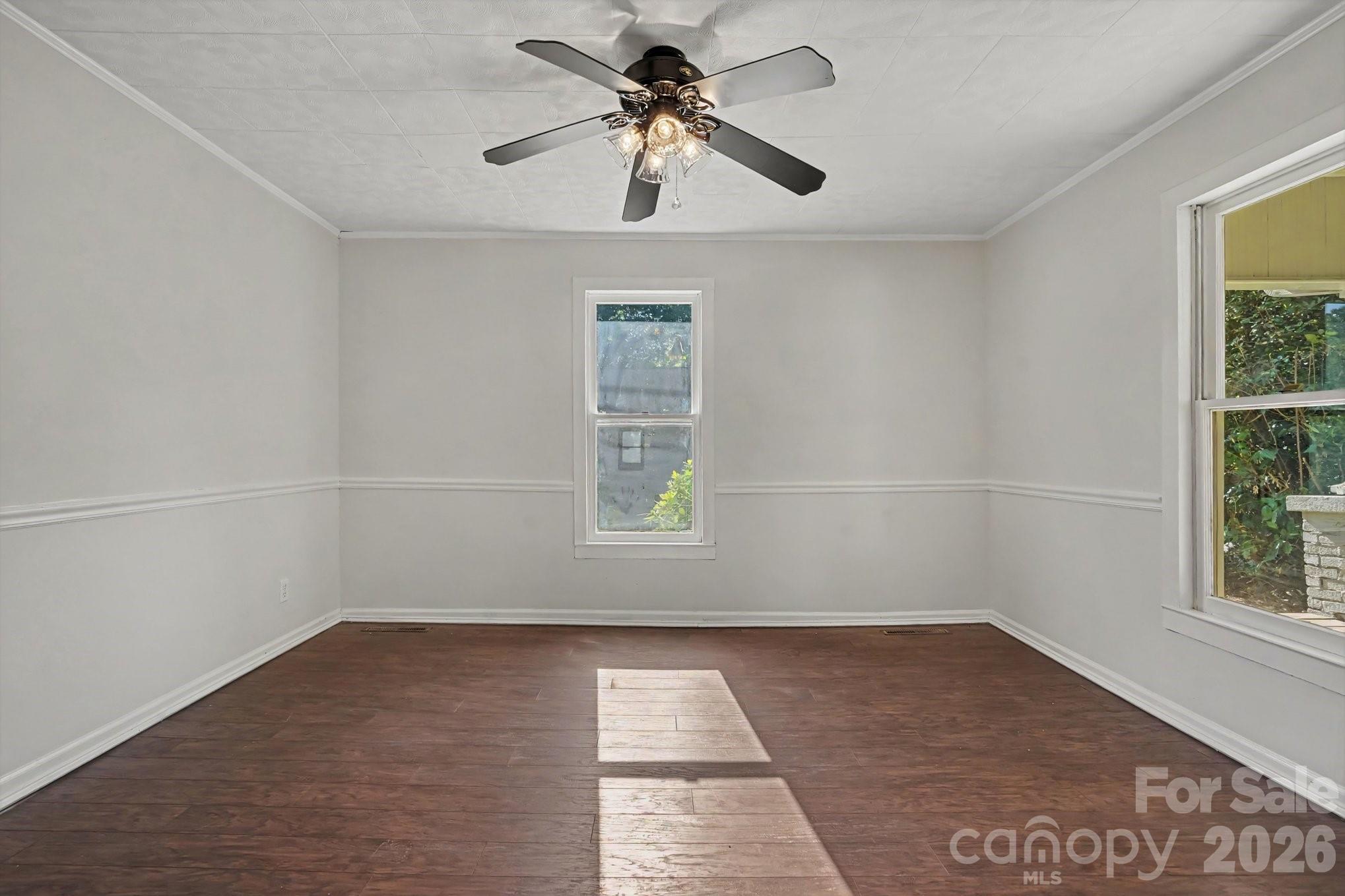 1402 1st Avenue Place Property Photo 23