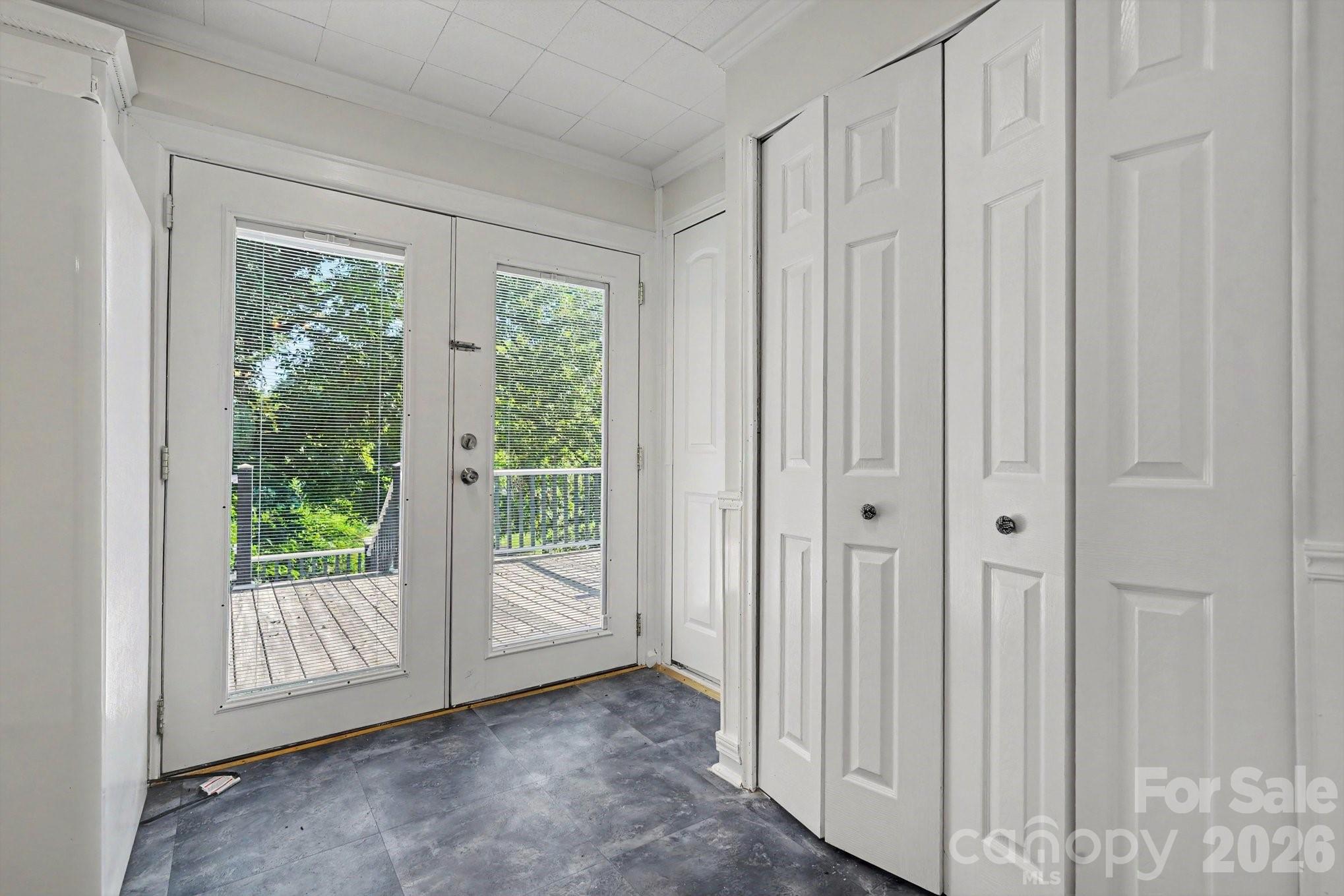 1402 1st Avenue Place Property Photo 26