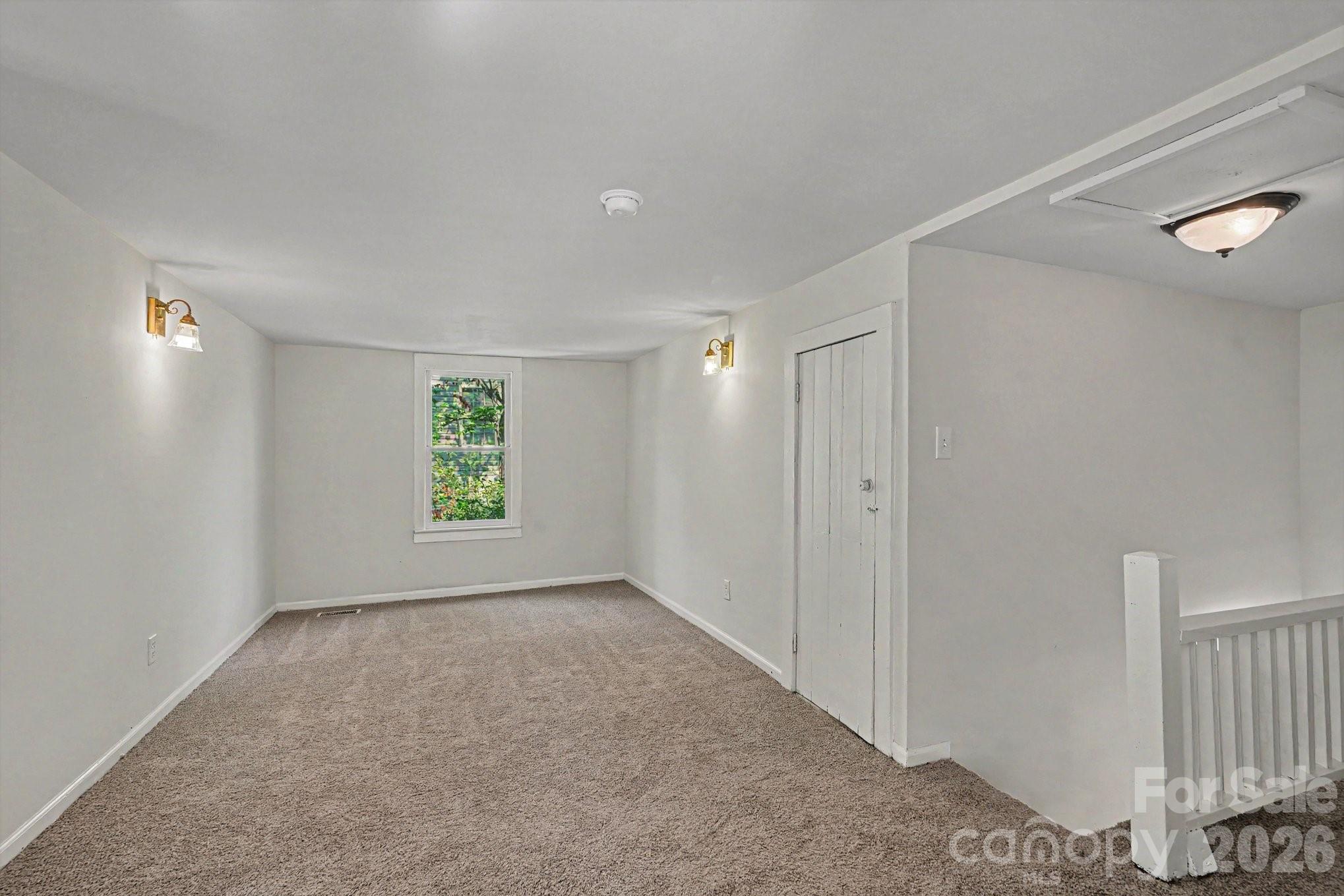 1402 1st Avenue Place Property Photo 32