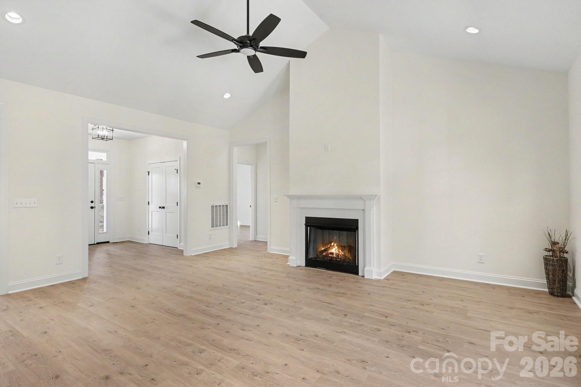 402 Dorothy Drive Property Photo 9