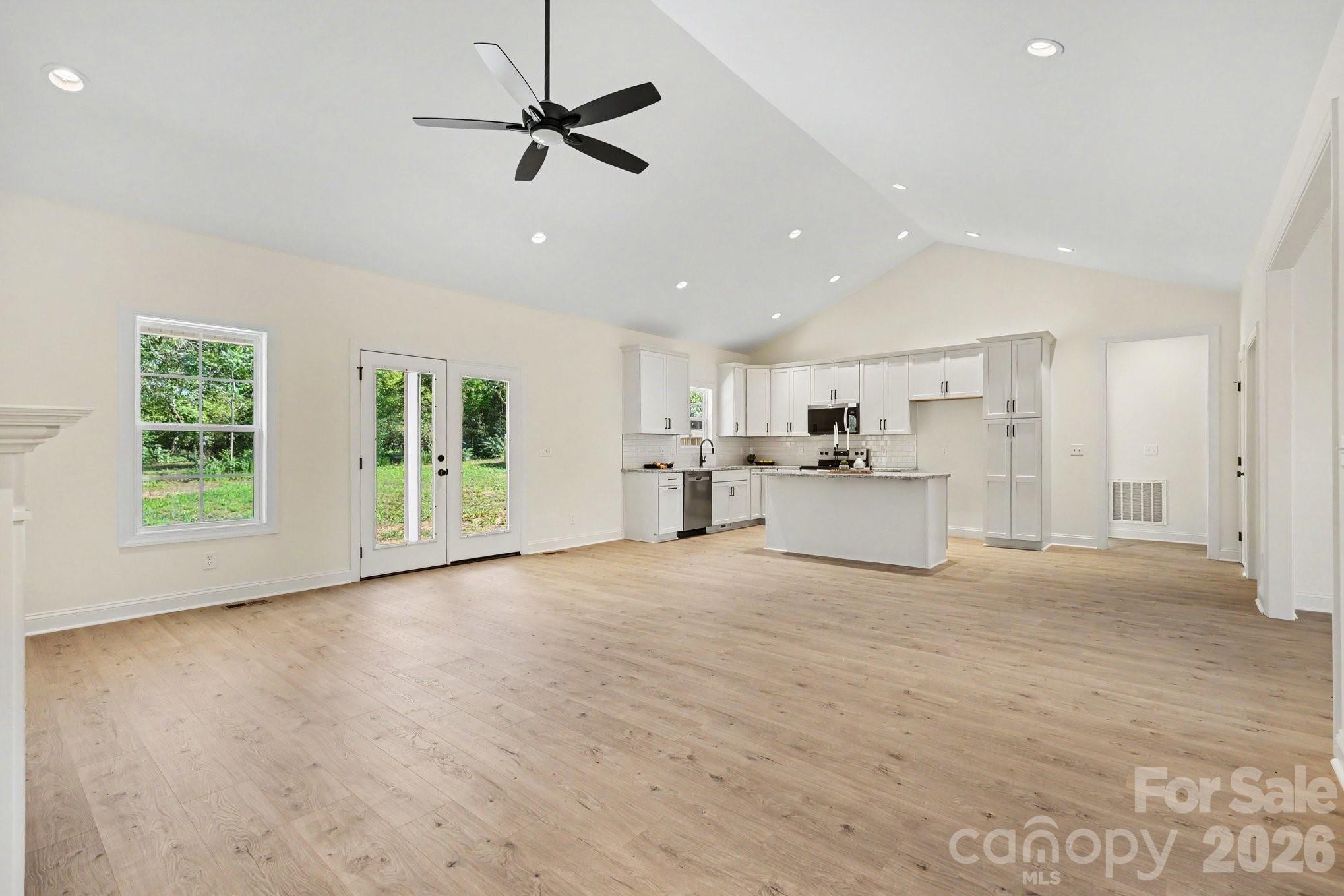 402 Dorothy Drive Property Photo 11