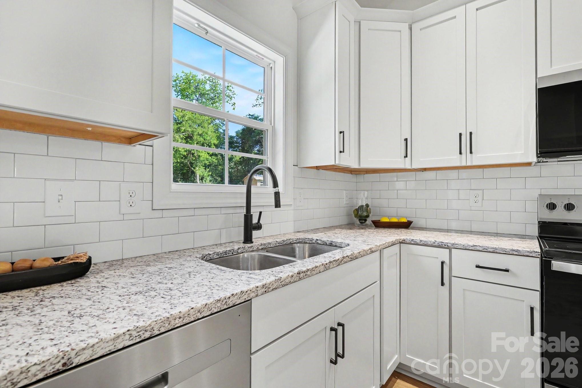 402 Dorothy Drive Property Photo 14