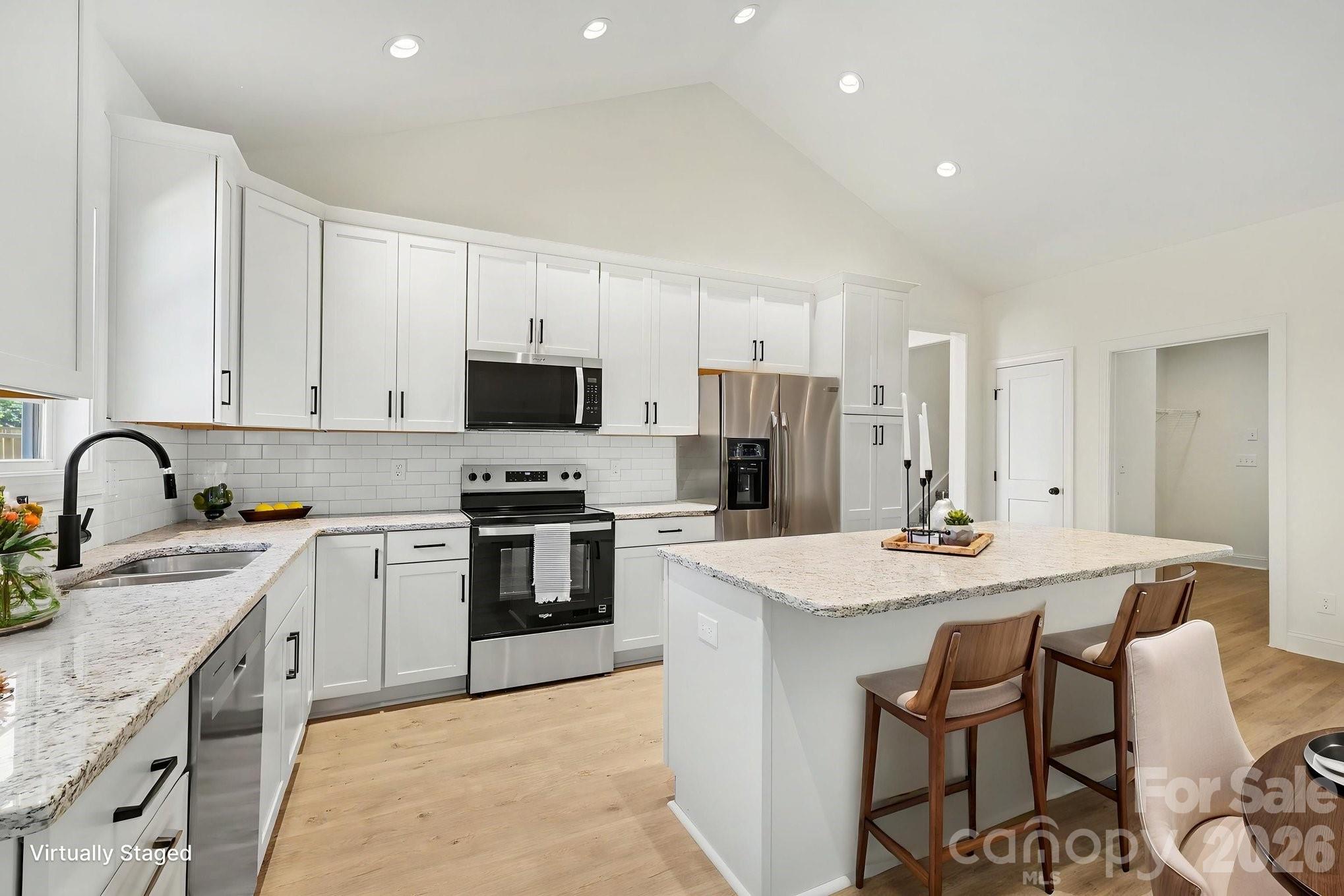 402 Dorothy Drive Property Photo 16