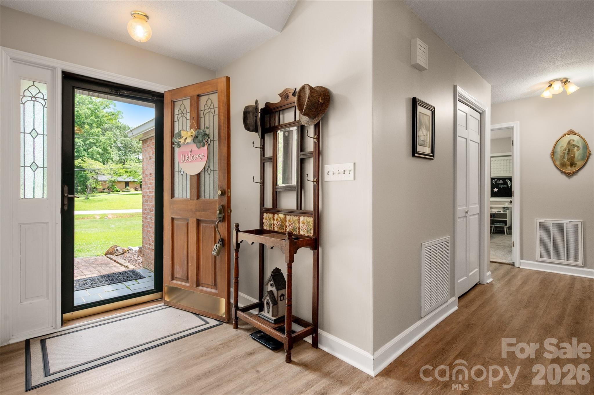 1929 Havenwood Drive Property Photo 3