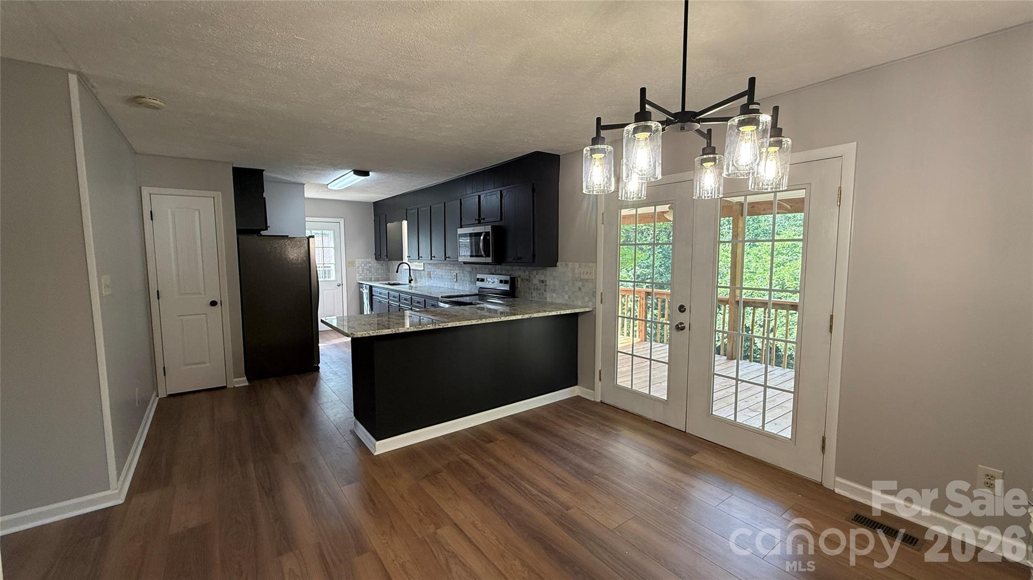 210 Bleynat Street Property Photo 8