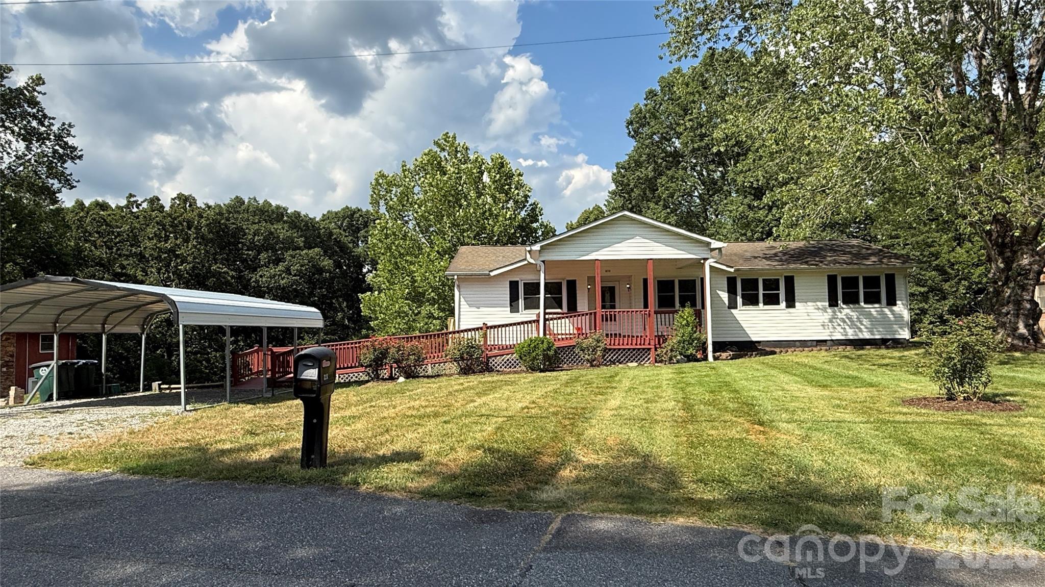 210 Bleynat Street Property Photo 18