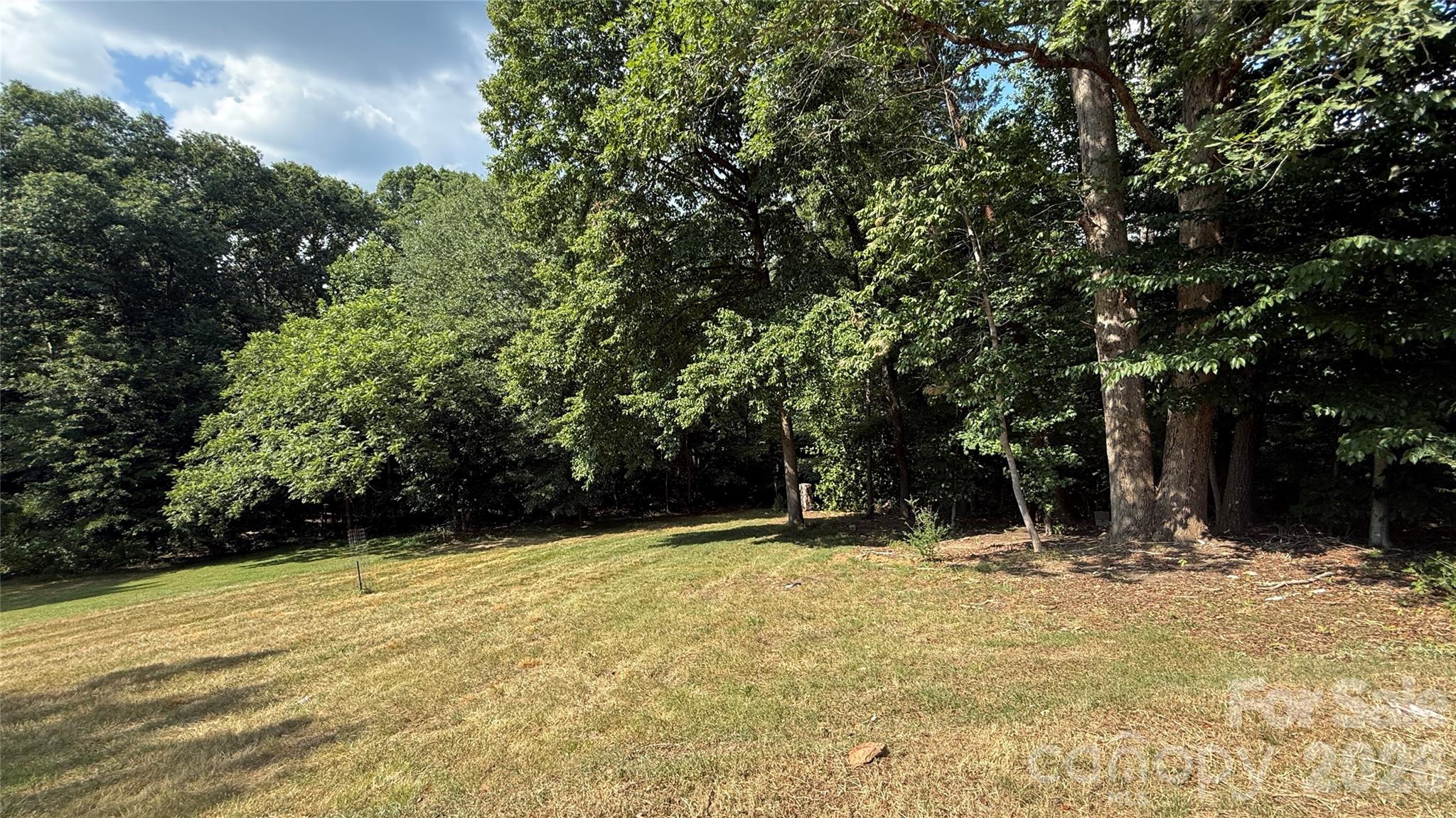 210 Bleynat Street Property Photo 25