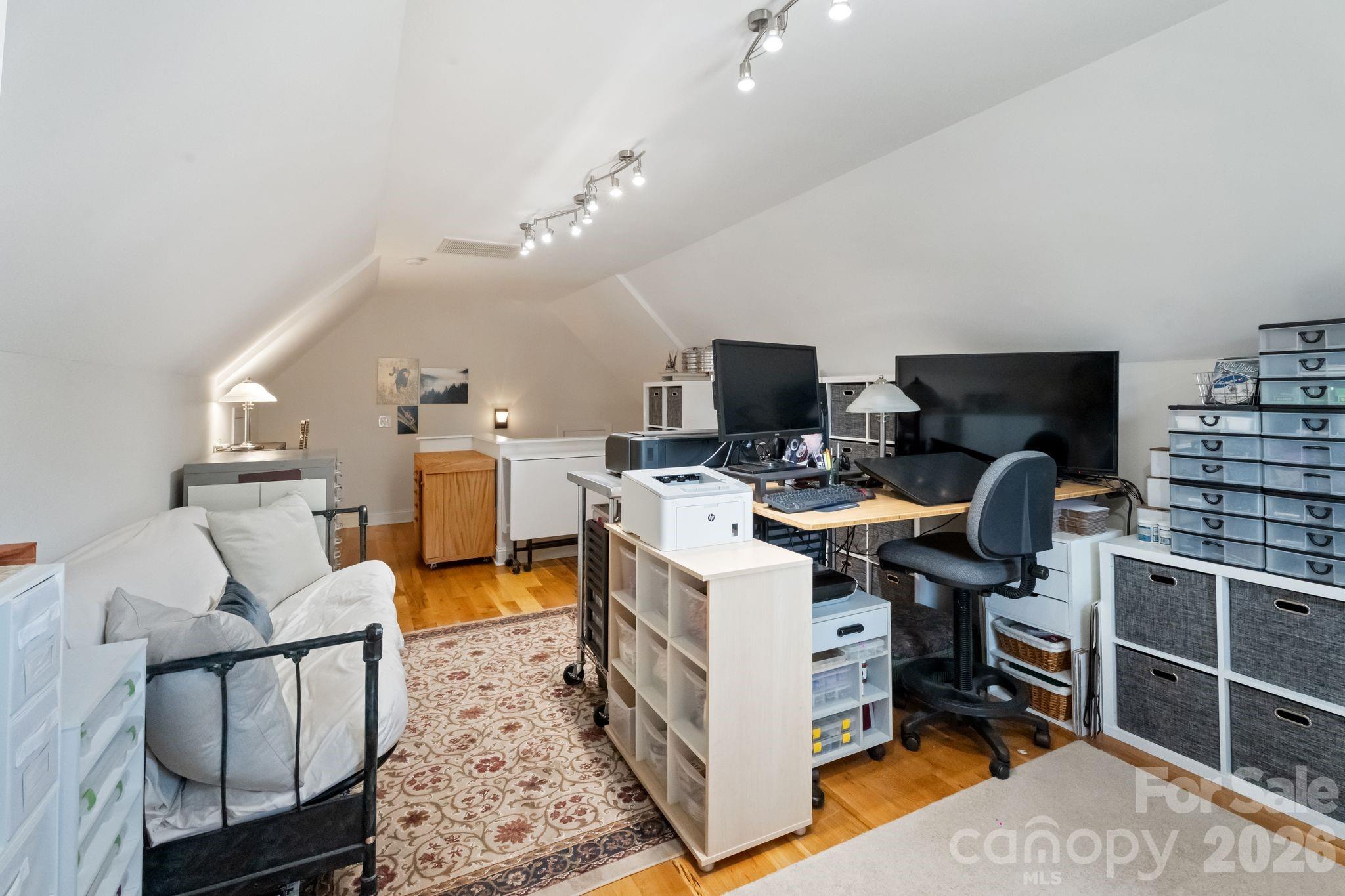 1621 Herbie Circle Property Photo 19