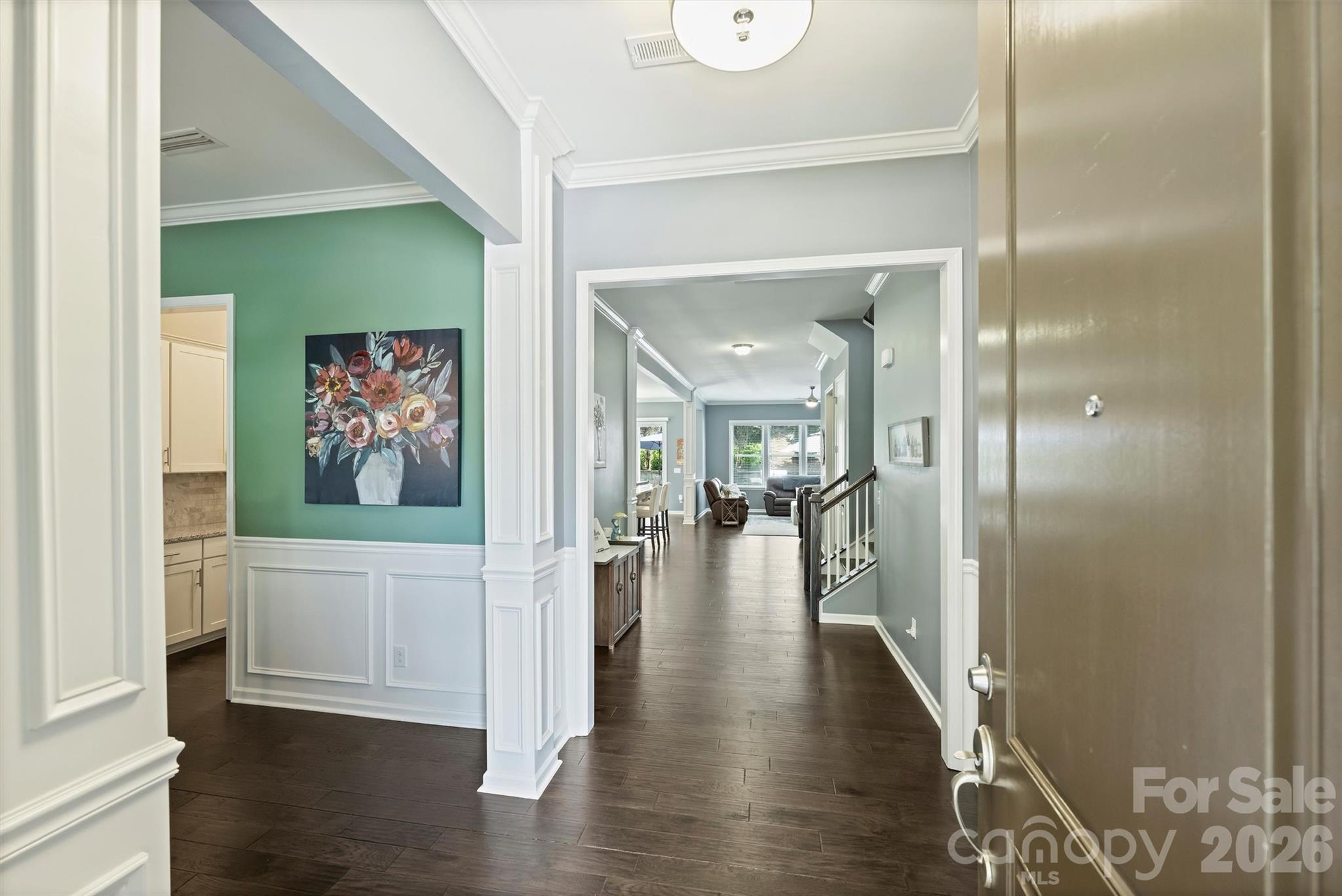 1113 Bassett Way Property Photo 3