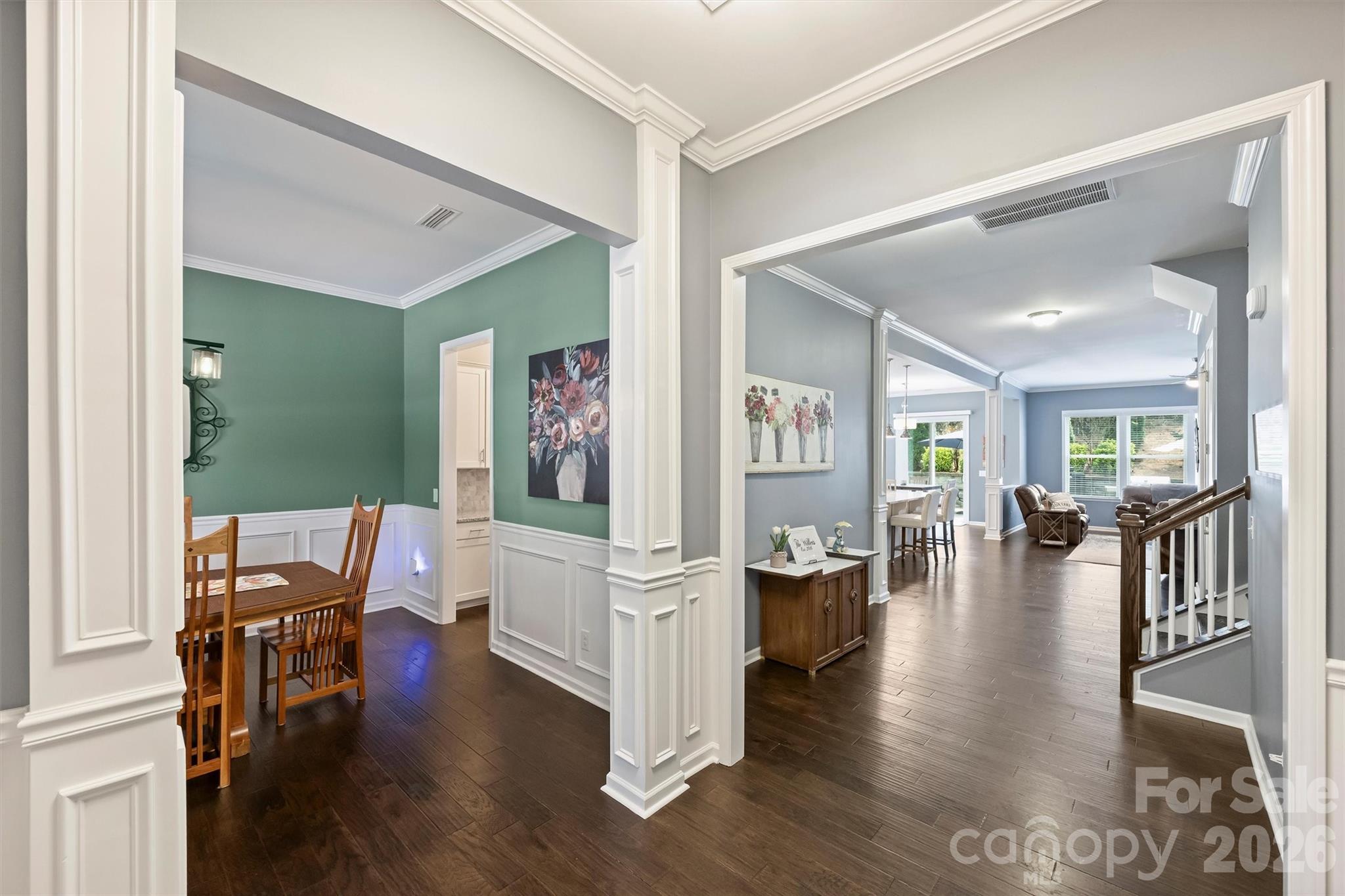 1113 Bassett Way Property Photo 4