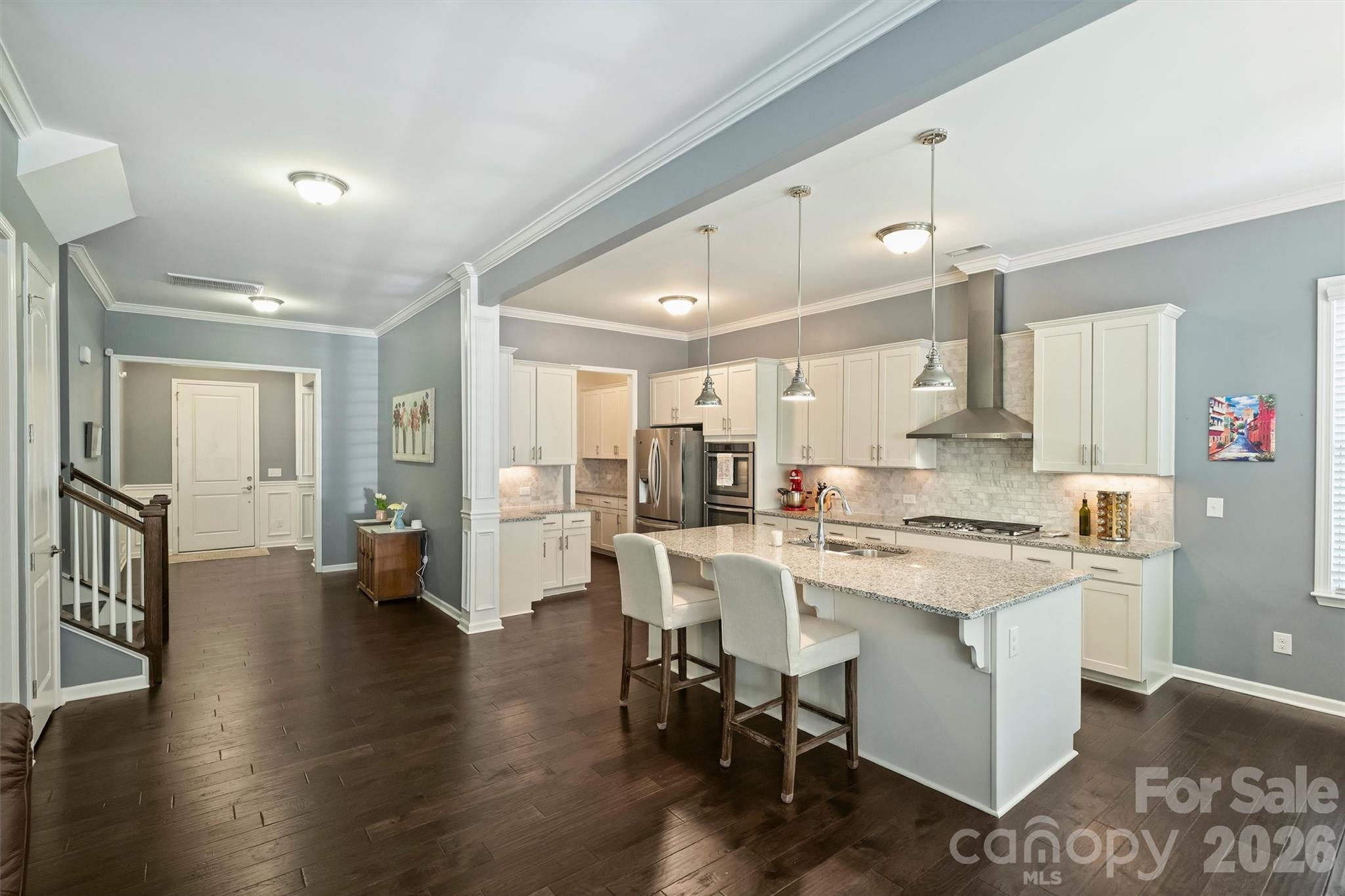1113 Bassett Way Property Photo 7