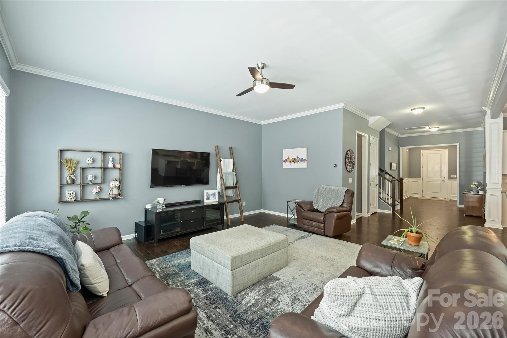 1113 Bassett Way Property Photo 15
