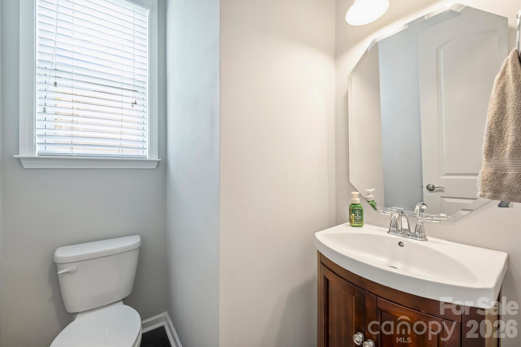 1113 Bassett Way Property Photo 21