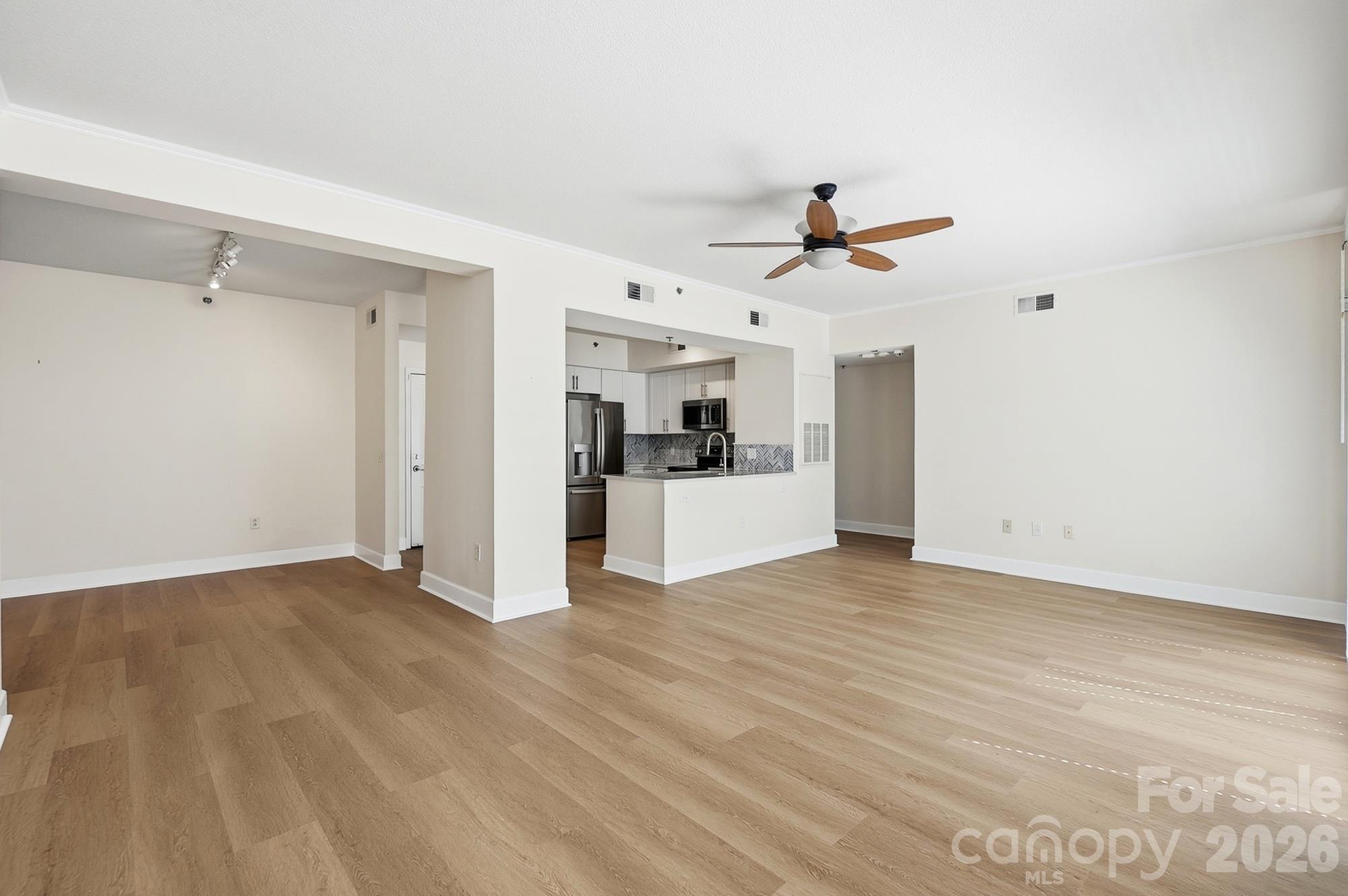 1315 East Boulevard 411 Property Photo 2