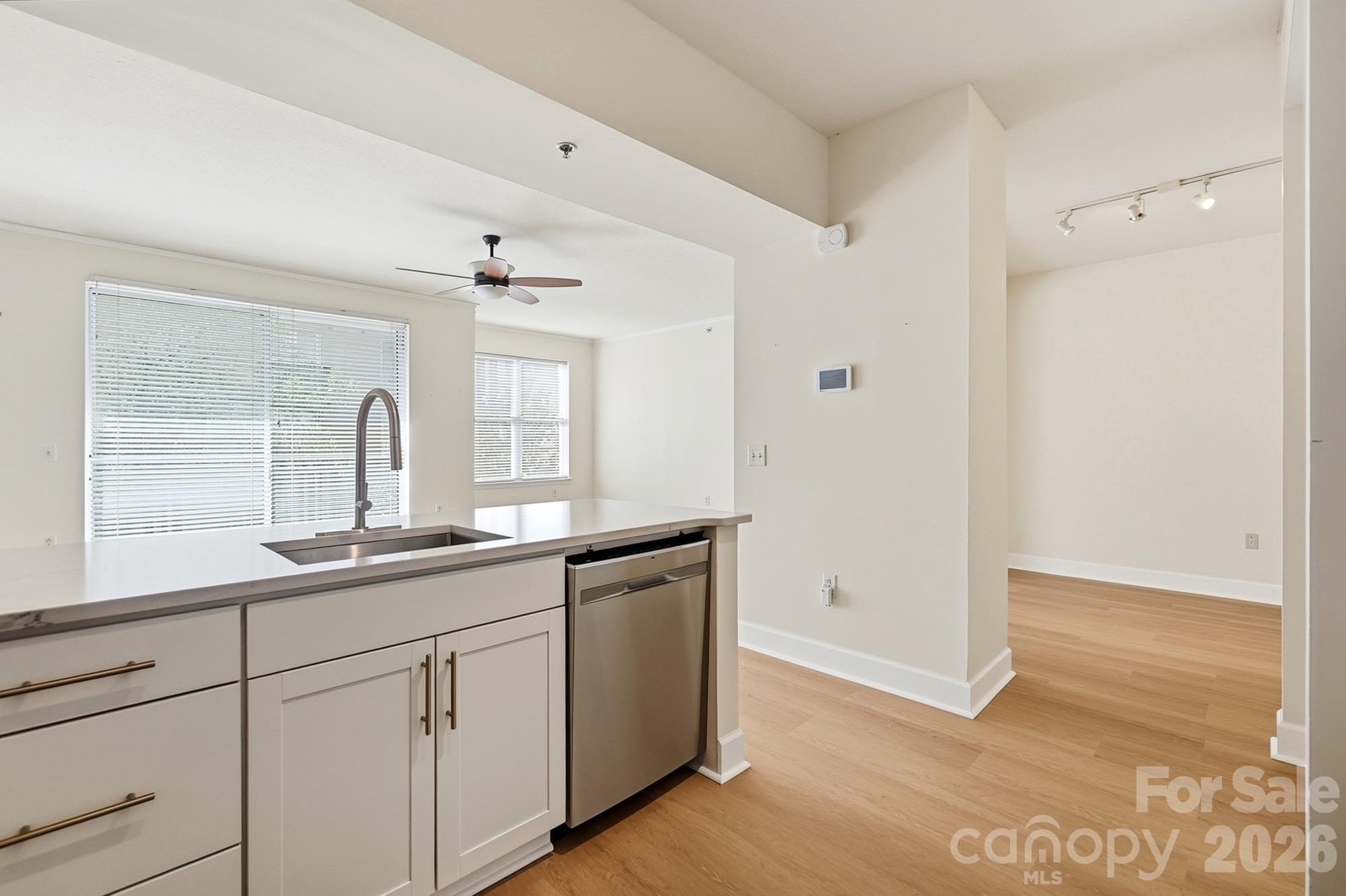 1315 East Boulevard 411 Property Photo 9