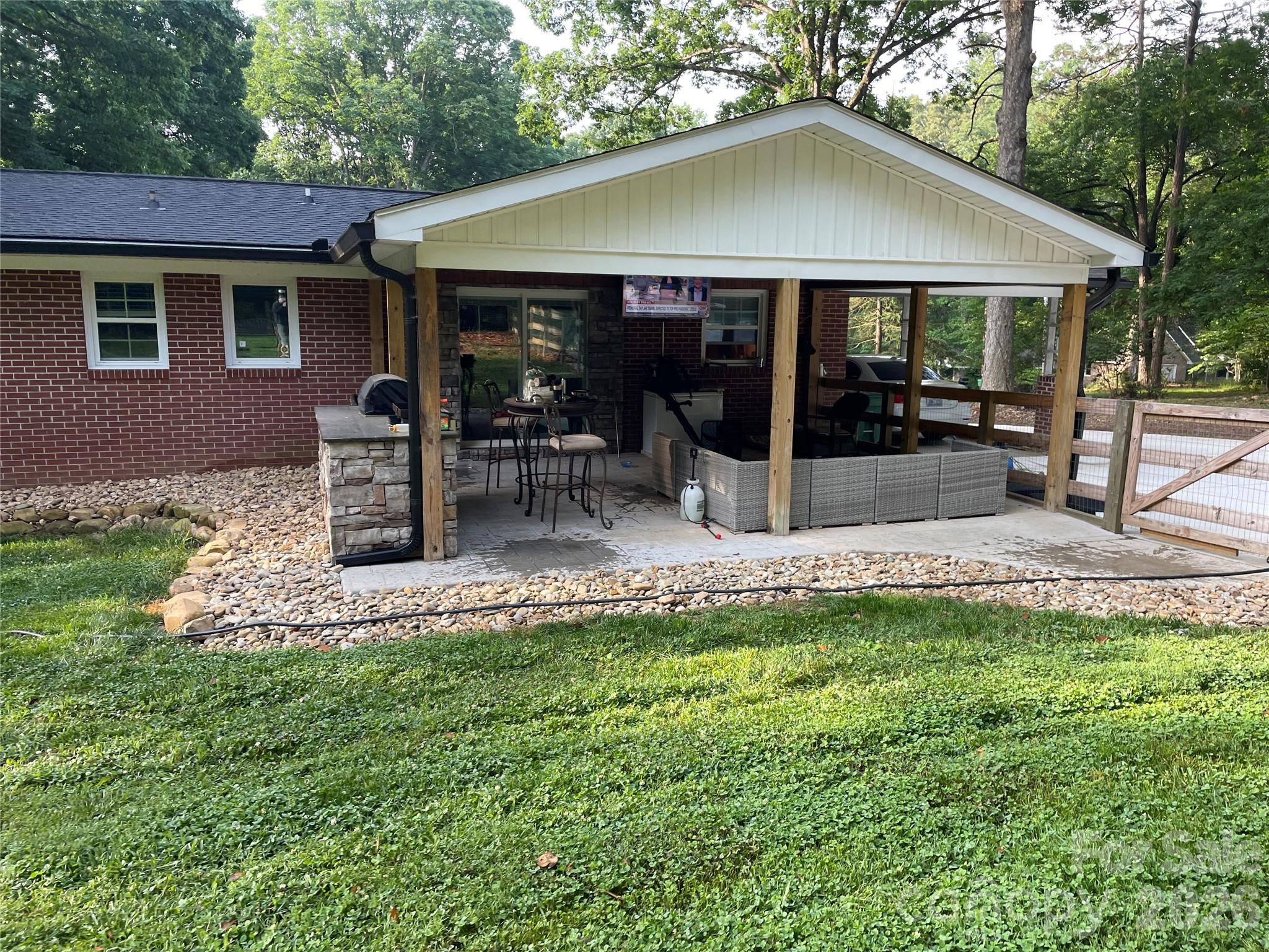 514 Crestview Drive Property Photo 14