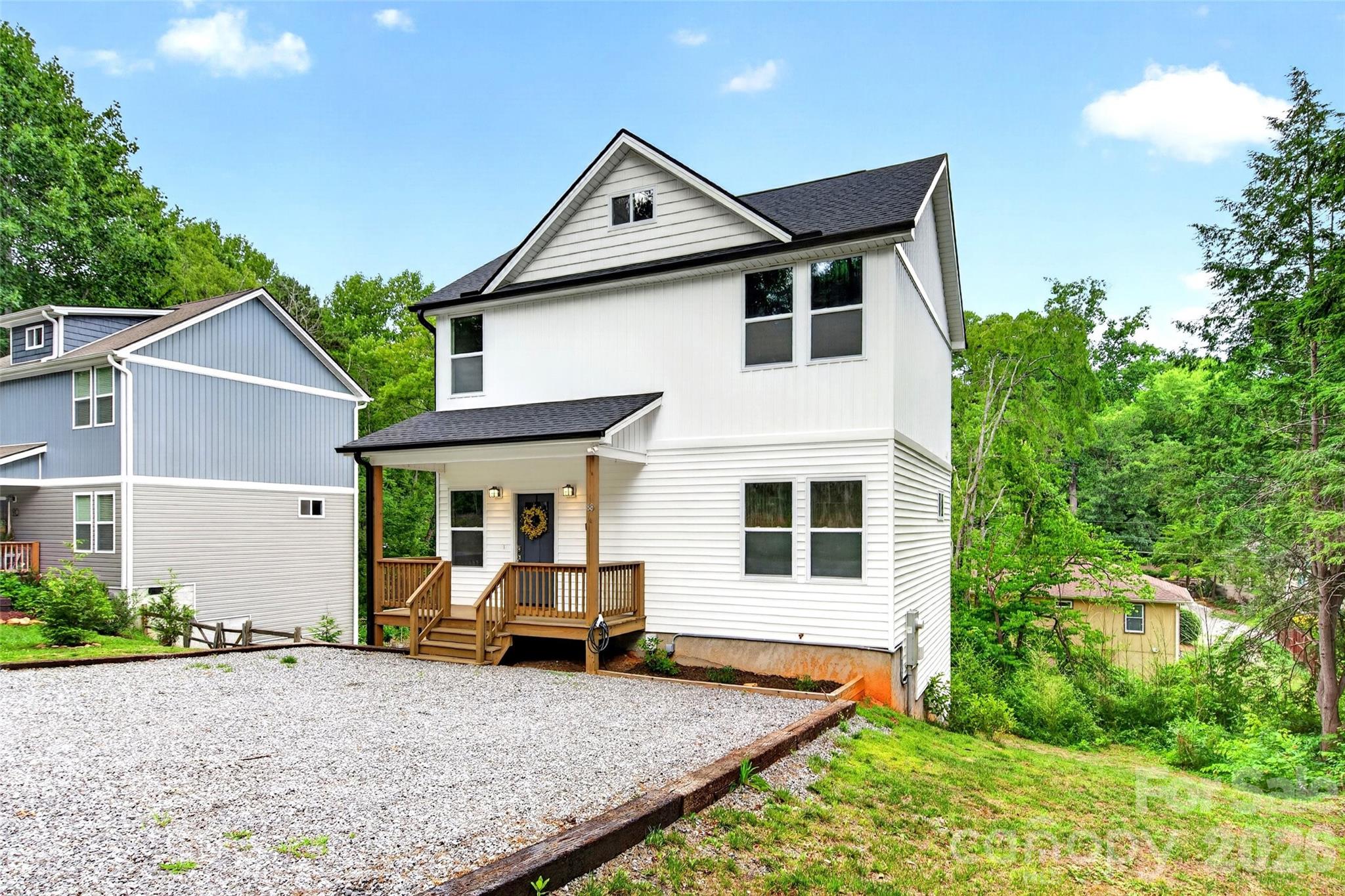 88 Walker Street Property Photo 3