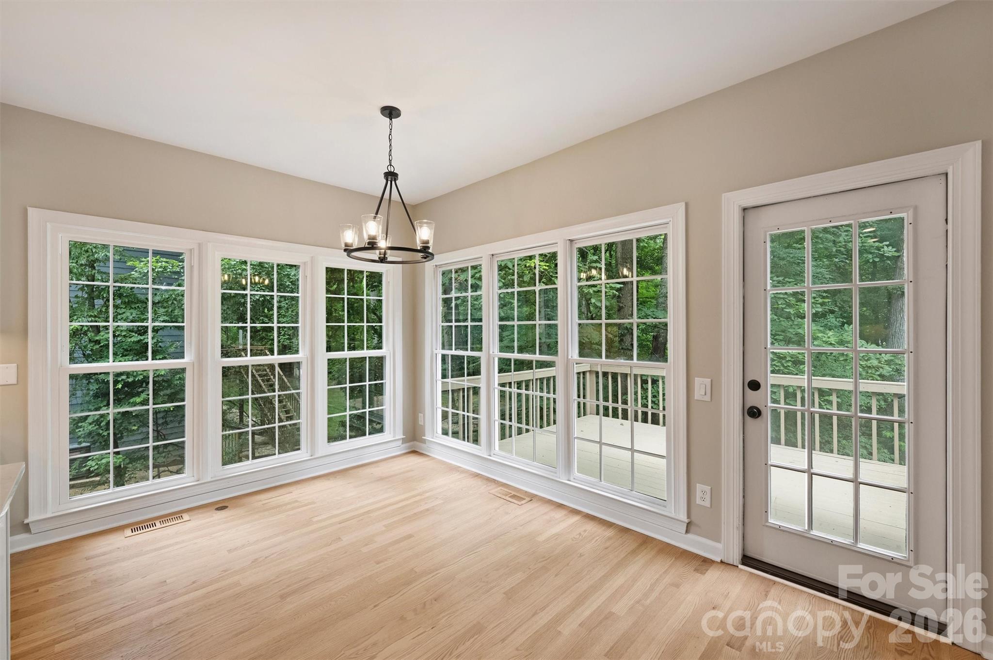 5317 Fairvista Drive Property Photo 25