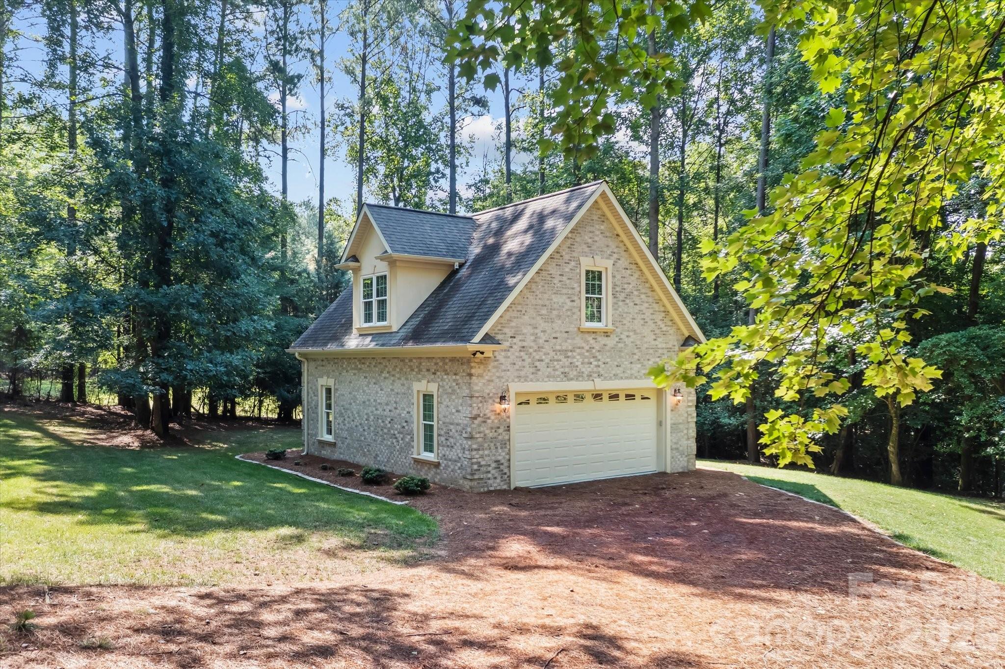 151 Eagle Chase Lane Property Photo 6