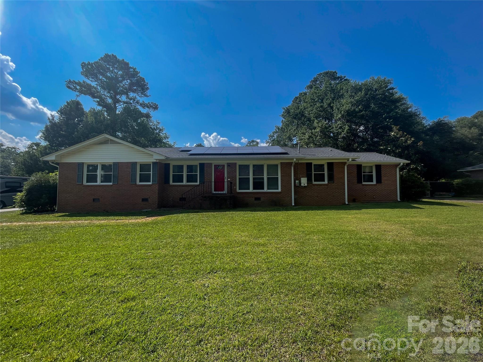 14 Hamden Circle Property Photo 2