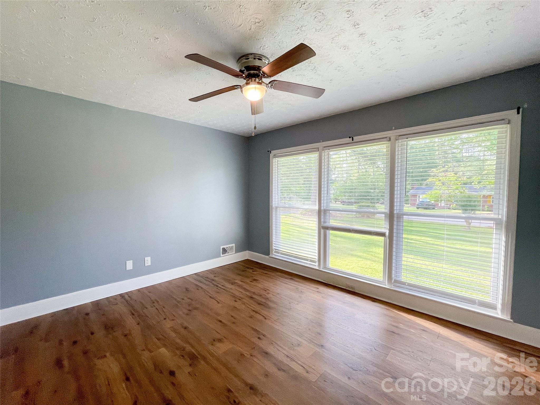 14 Hamden Circle Property Photo 7