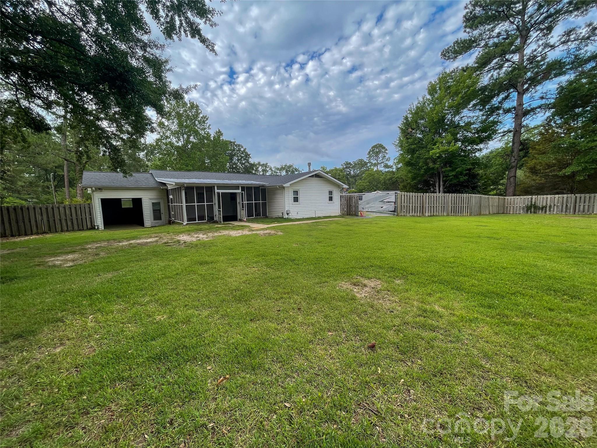 14 Hamden Circle Property Photo 21