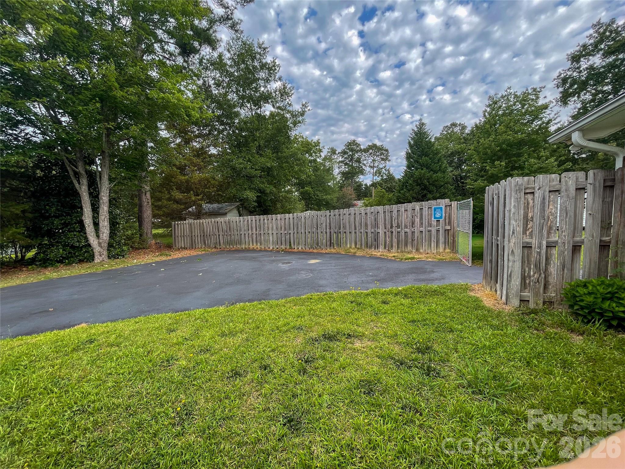 14 Hamden Circle Property Photo 22
