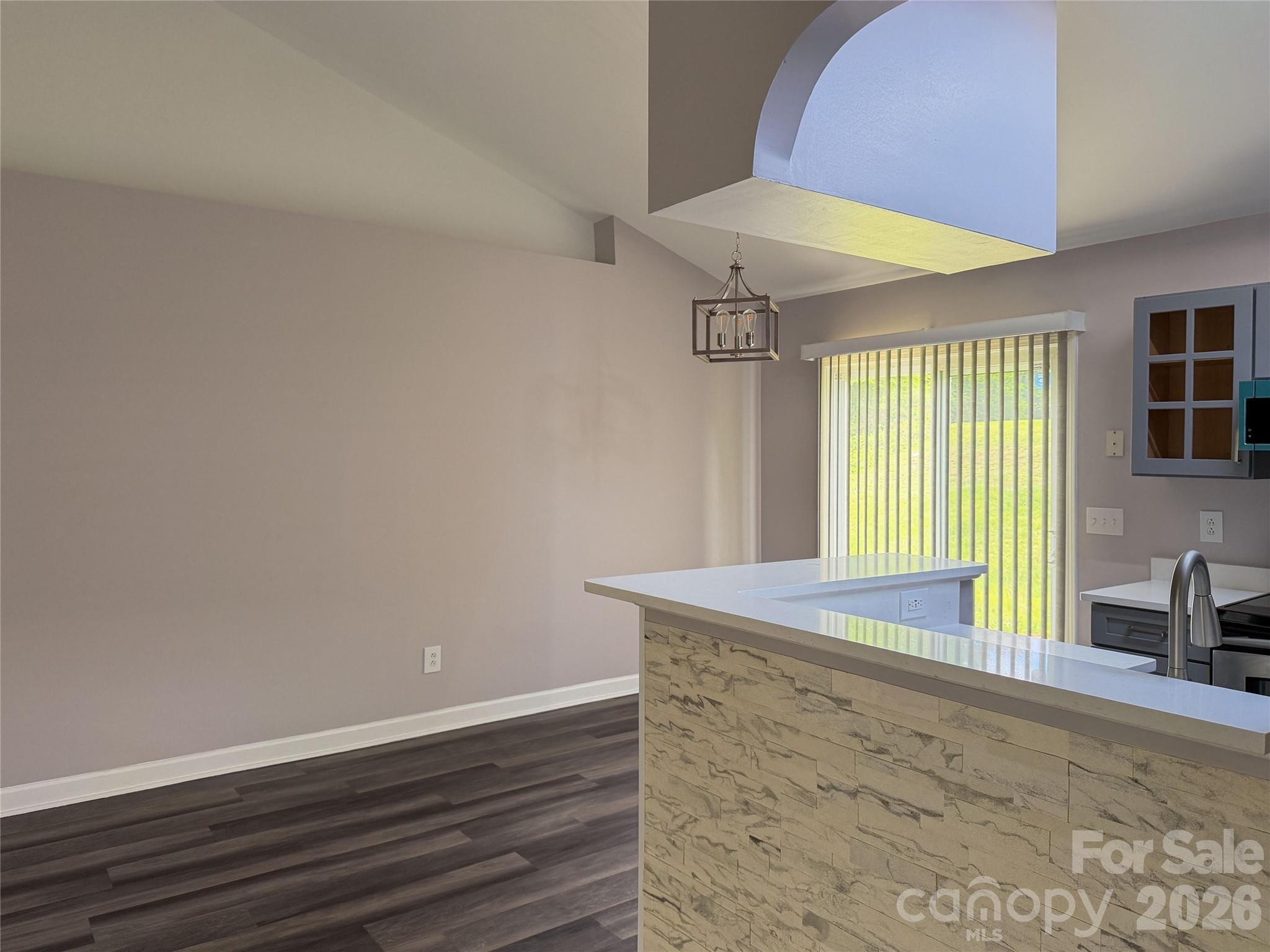 1110 Helms Road Property Photo 8