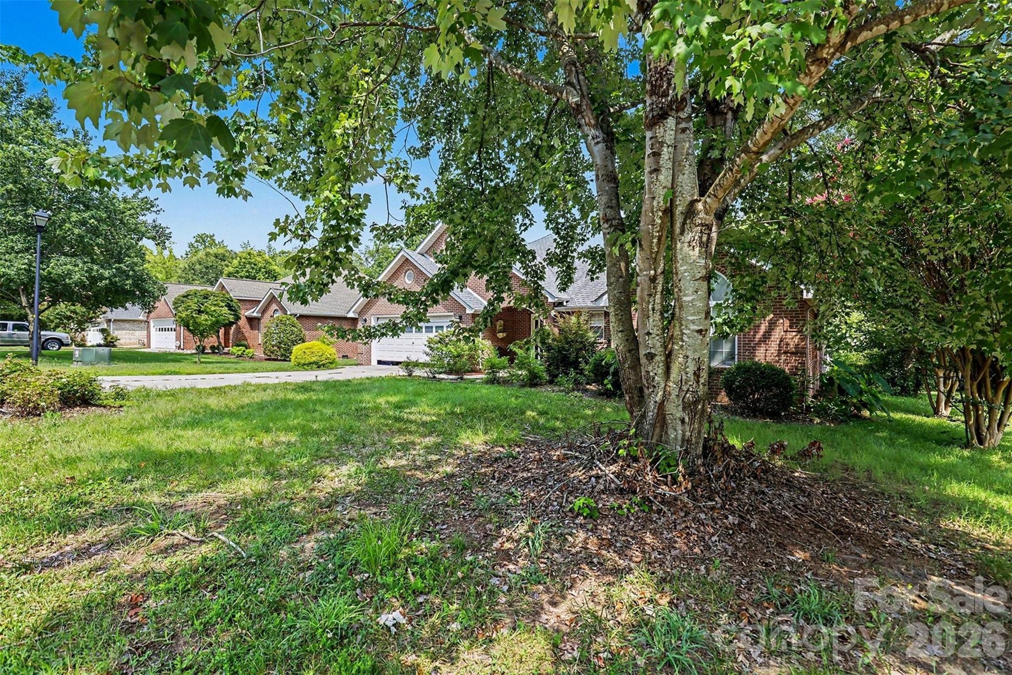 1318 Crown Ridge Drive Property Photo 4