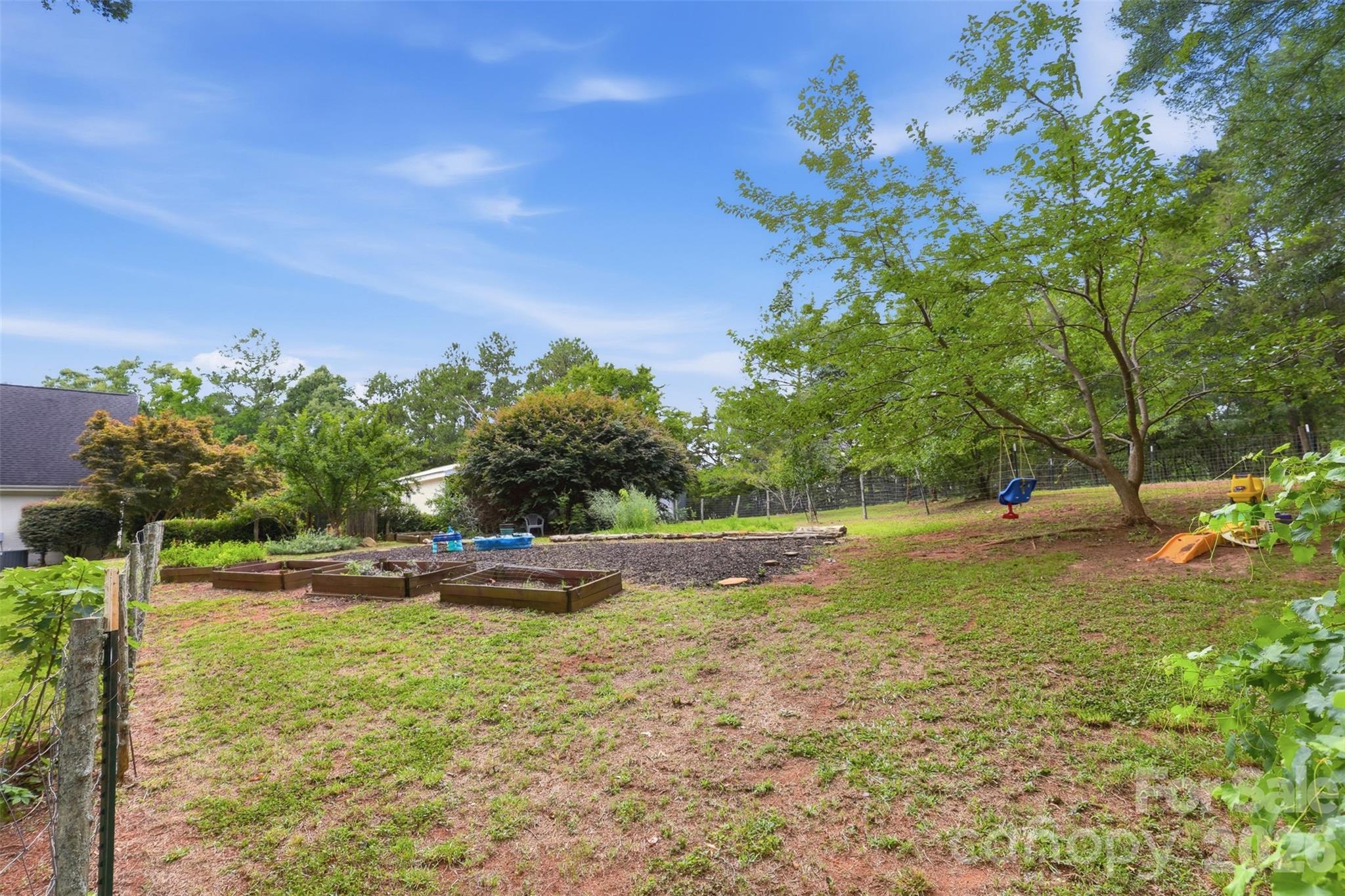 8301 Waxhaw Creek Road Property Photo 9