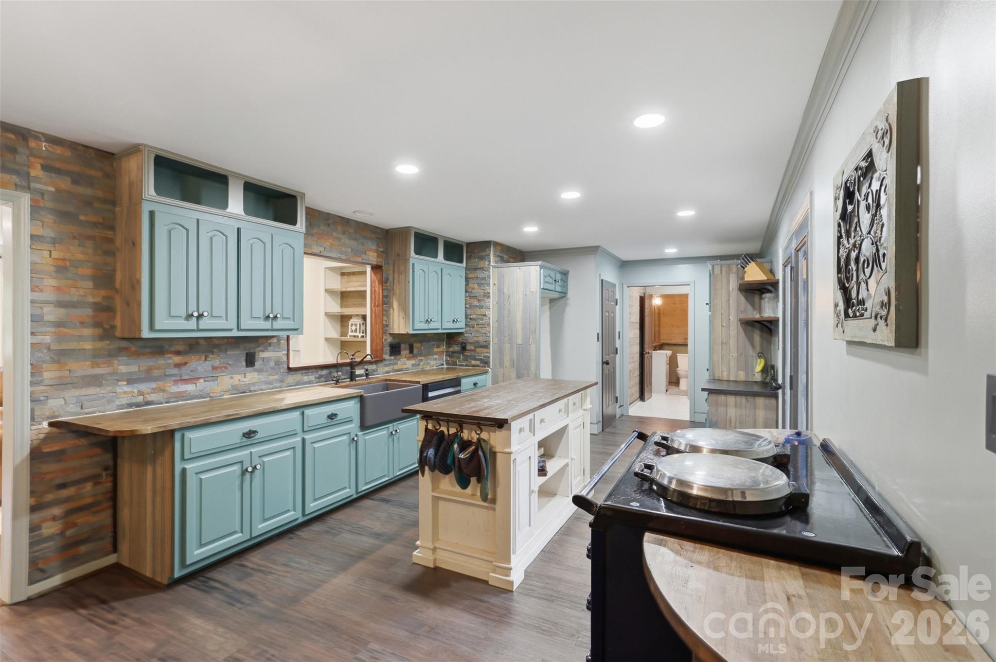 8301 Waxhaw Creek Road Property Photo 23