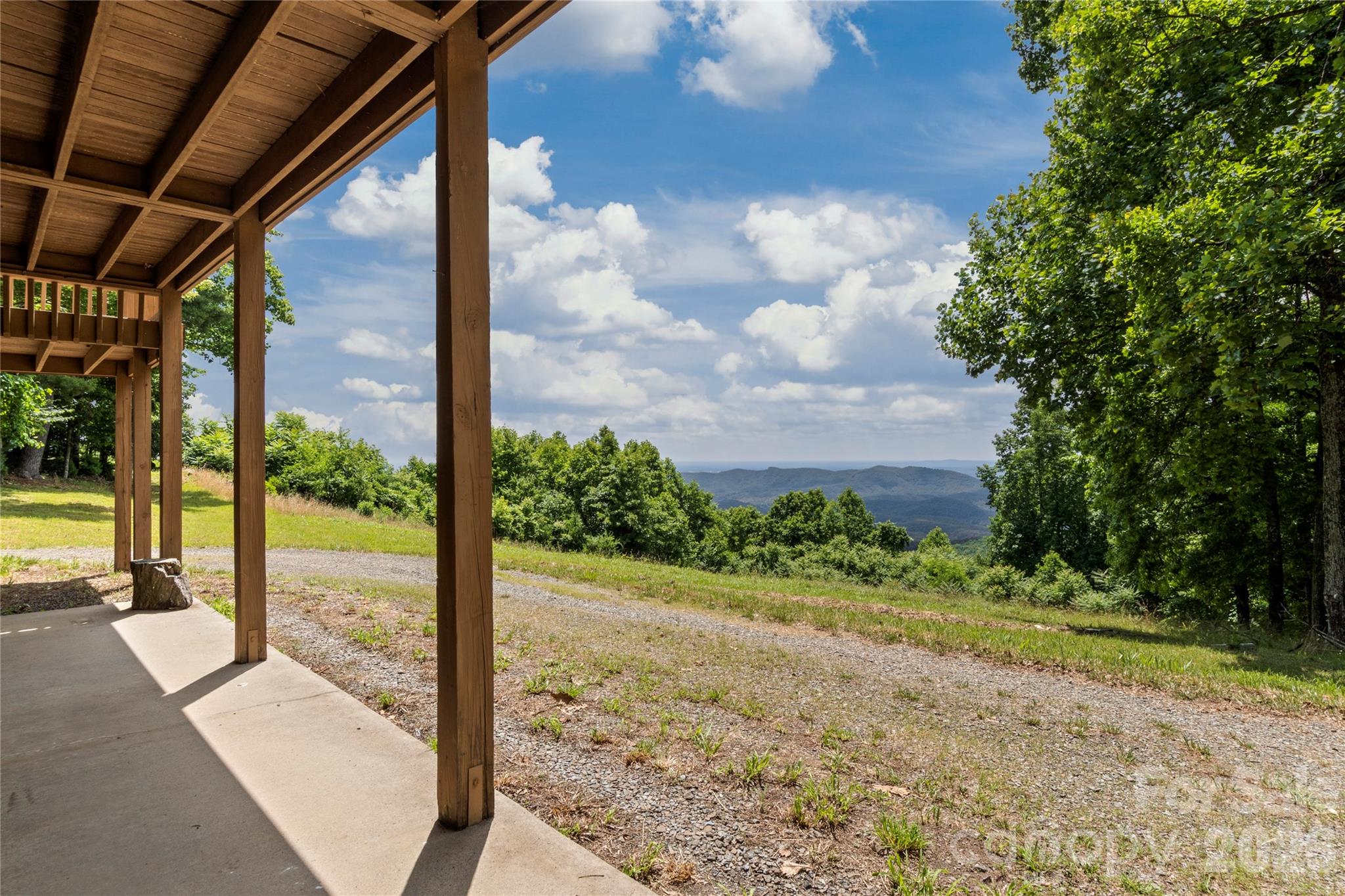 576 Lake Vista Drive Property Photo 35
