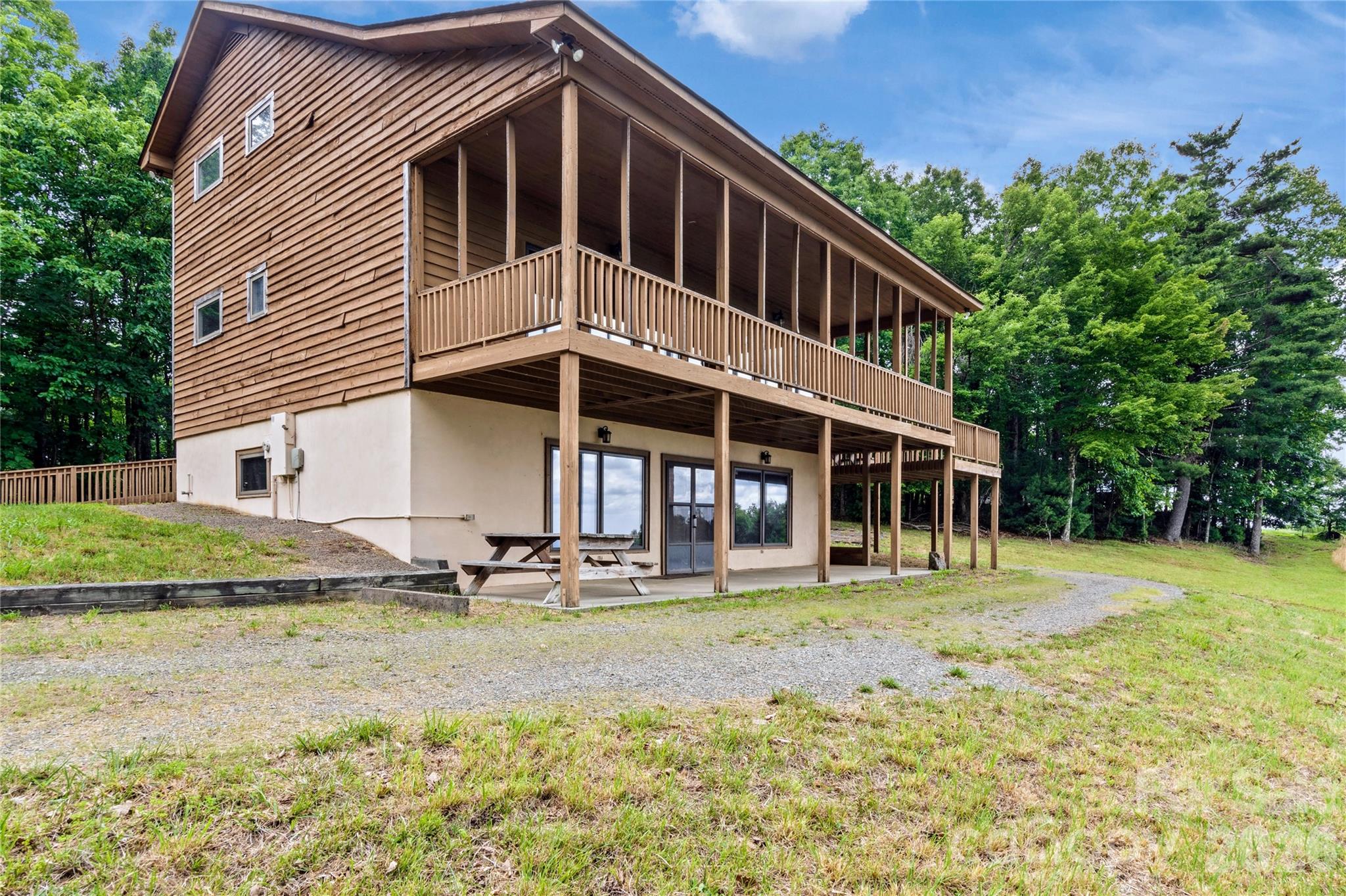 576 Lake Vista Drive Property Photo 37