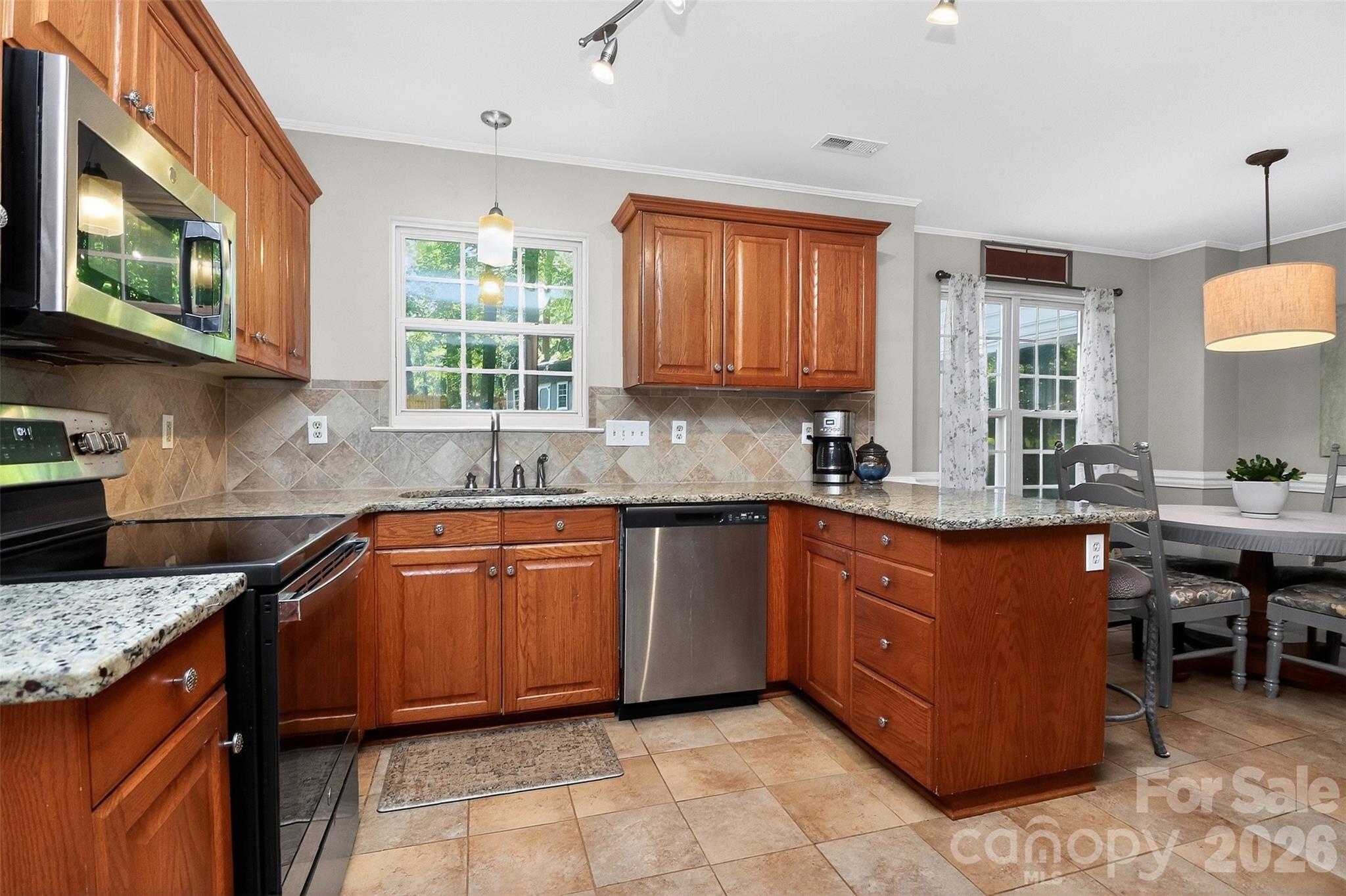 11007 Secotan Lane Property Photo 8